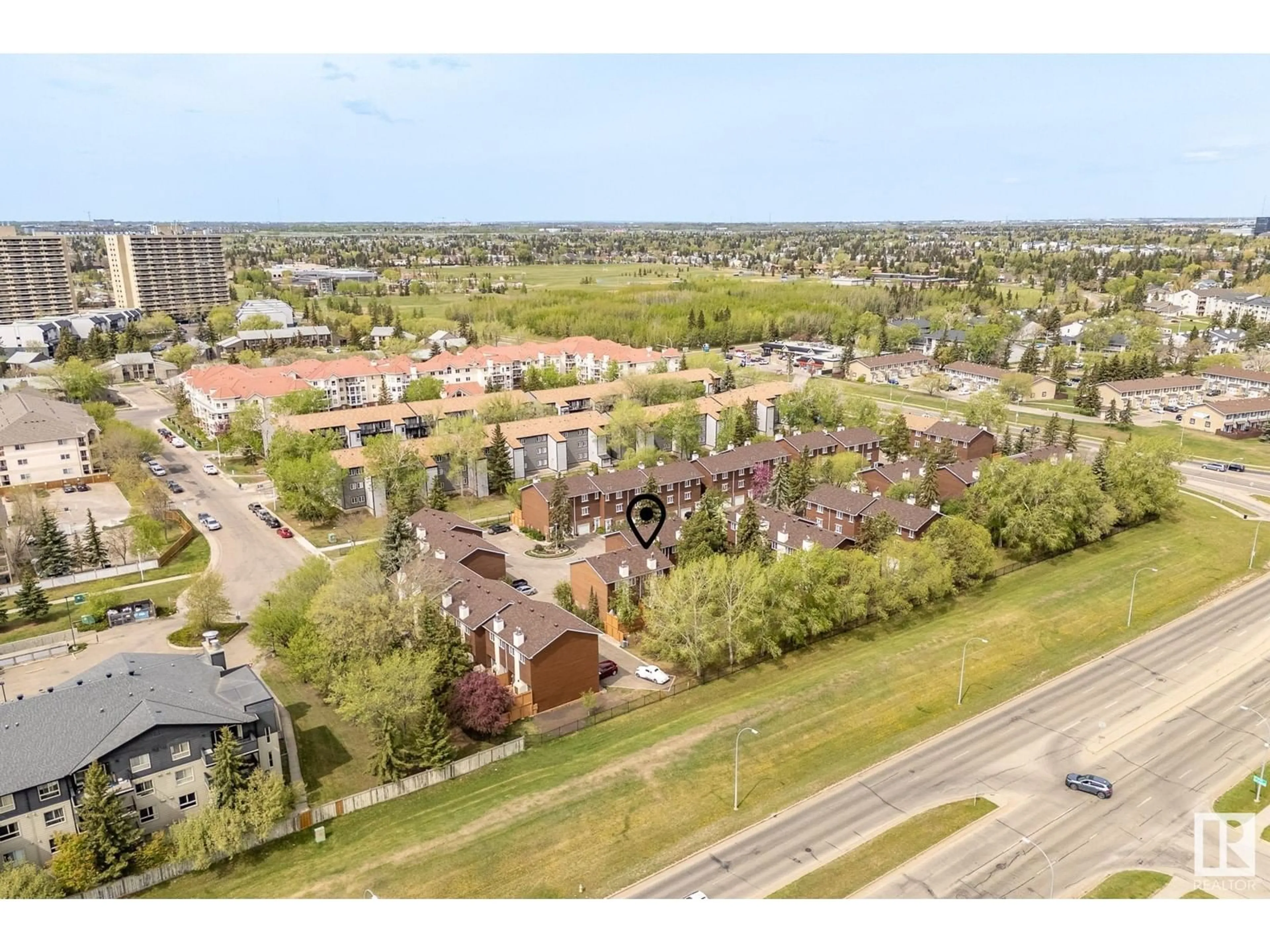A pic from outside/outdoor area/front of a property/back of a property/a pic from drone, unknown for 17024 67 AV, Edmonton Alberta T5T1Y8