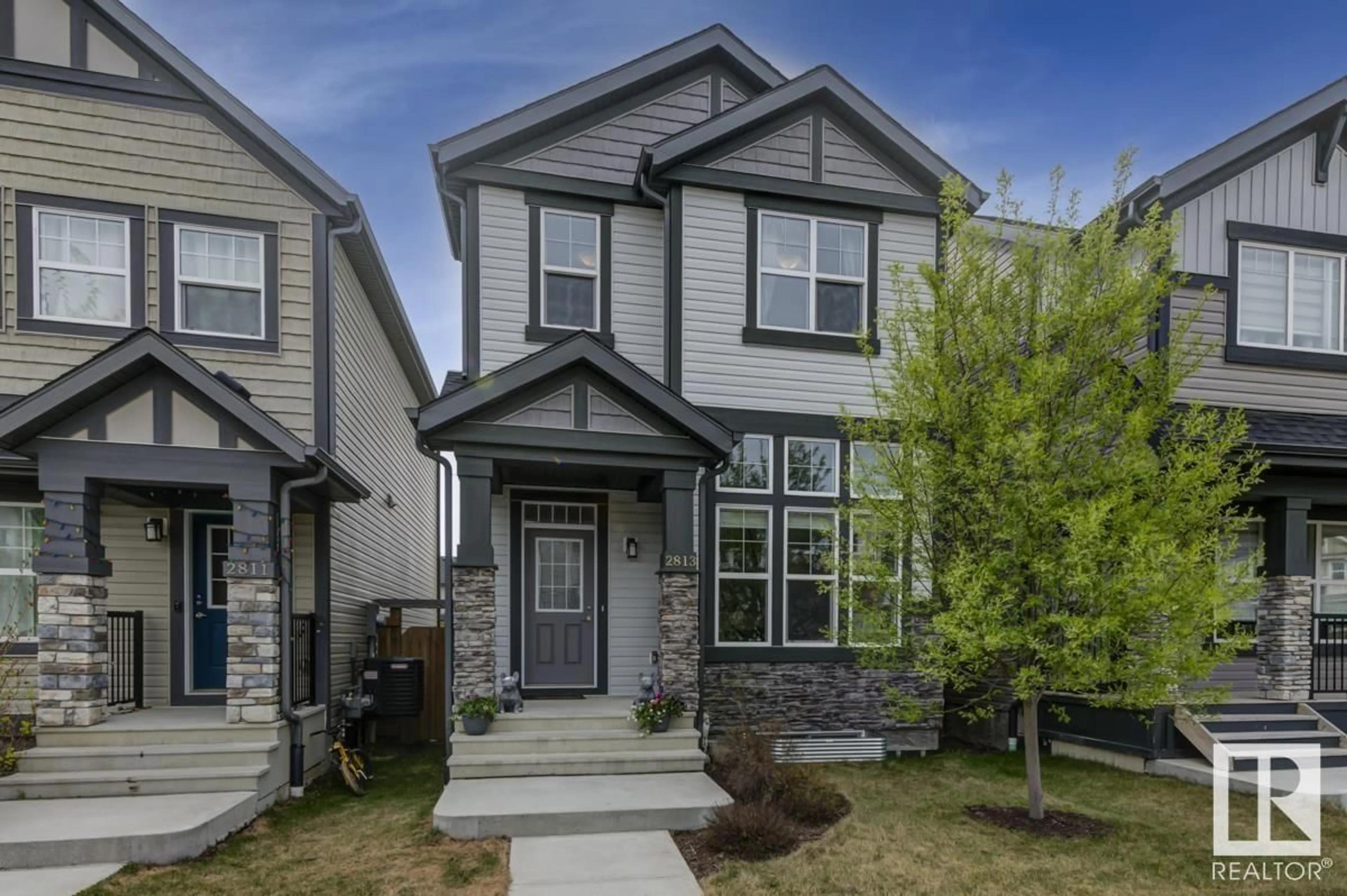 Home with vinyl exterior material, street for SW - 2813 ANTON WD, Edmonton Alberta T6W4B1