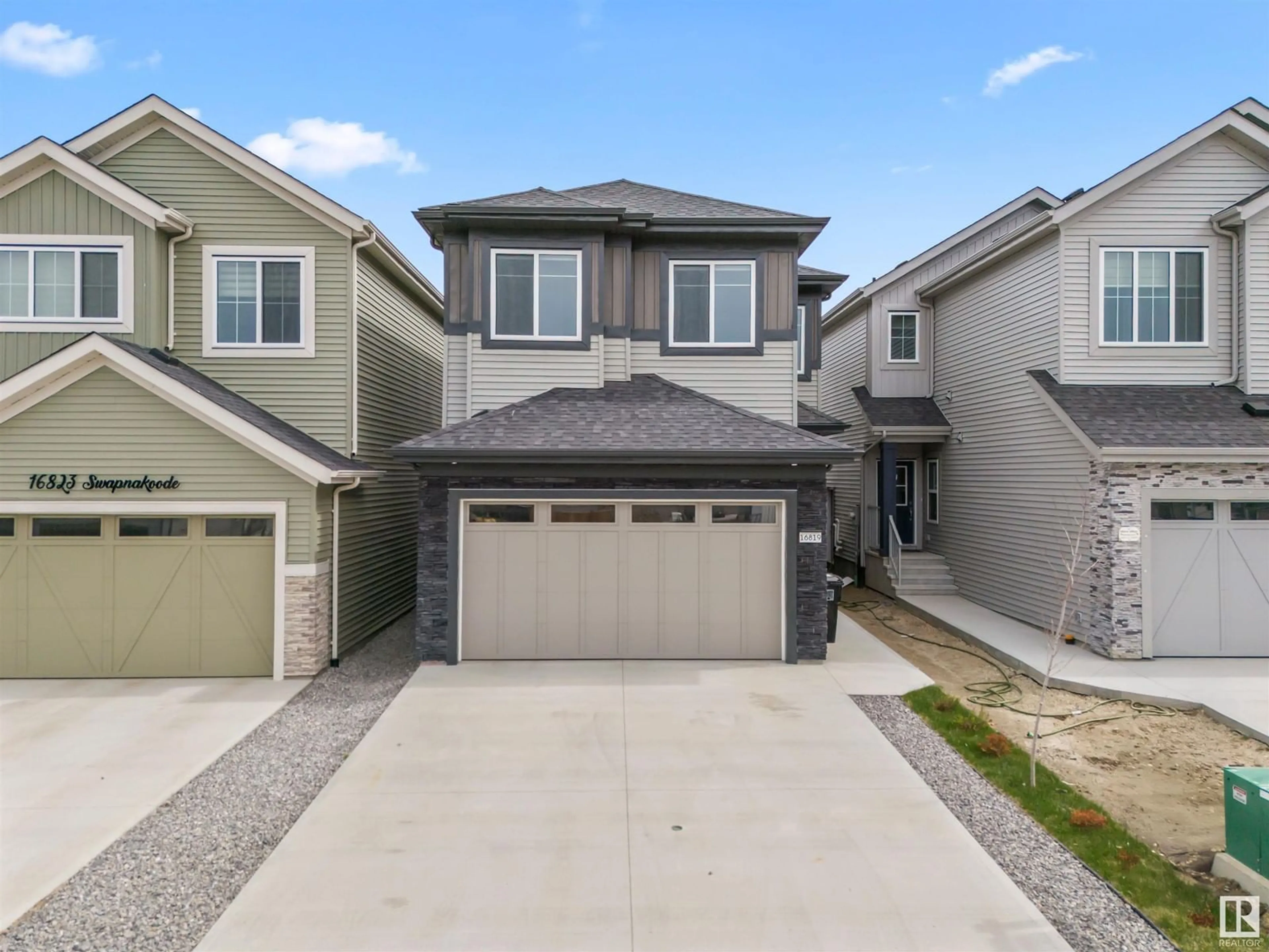 Unknown for 16819 47 ST, Edmonton Alberta T5Y6M1