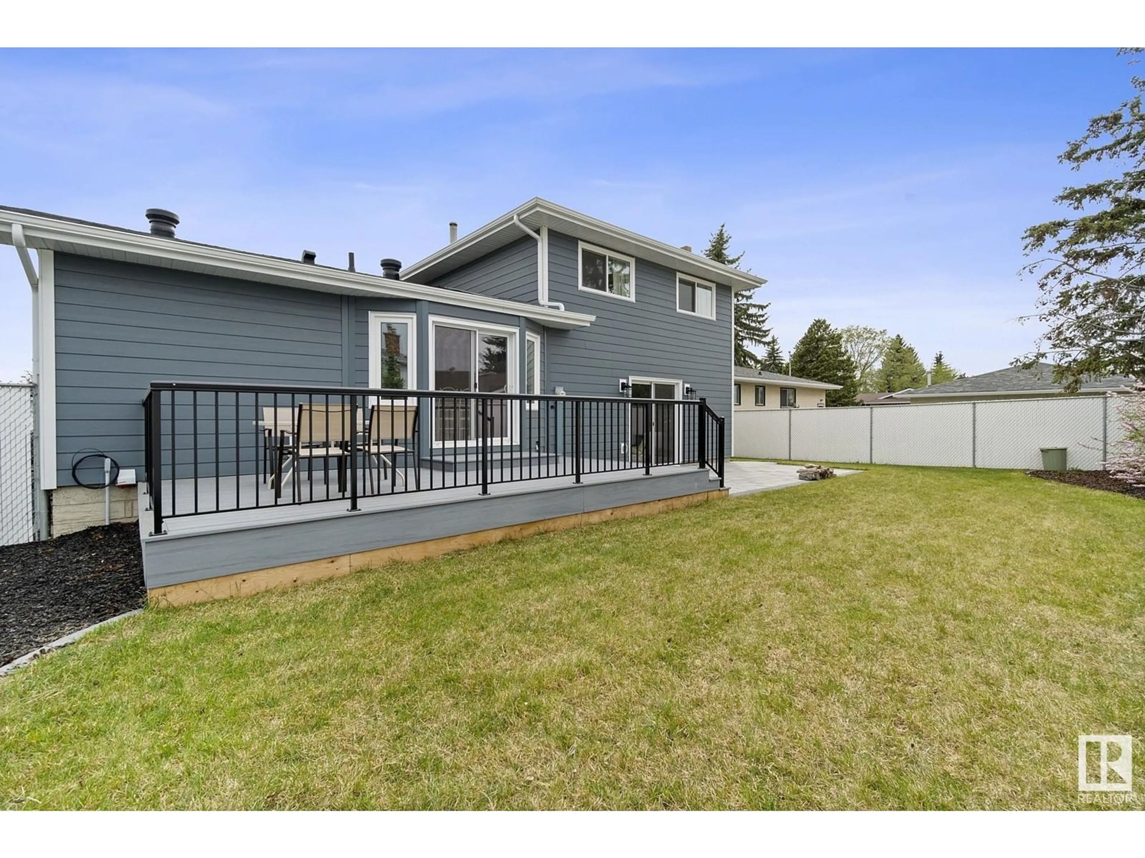 Unknown for NW - 10922 41 AV, Edmonton Alberta T6J2P4