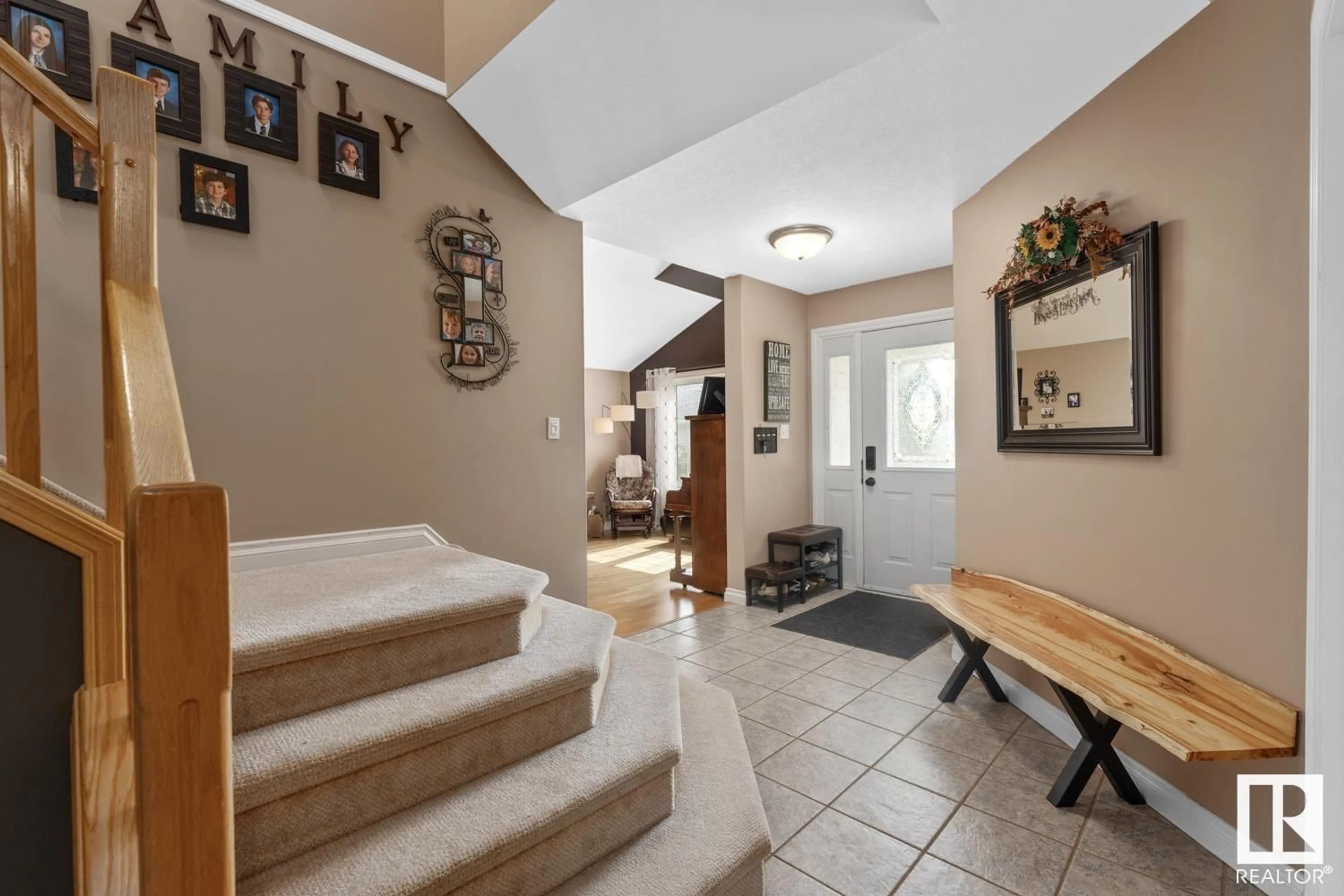 Indoor entryway for 2617 6A AV, Cold Lake Alberta T9M2C7