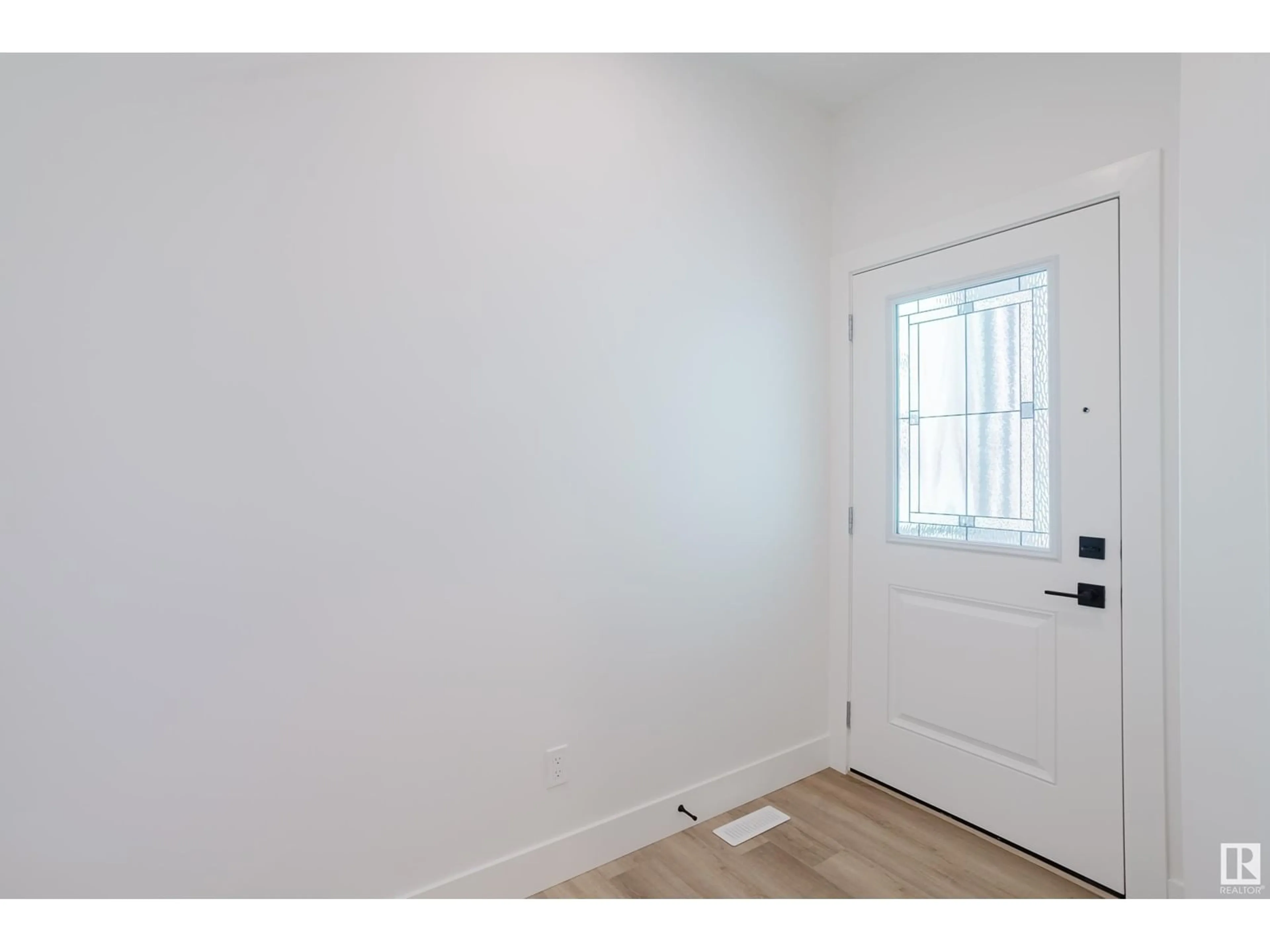 Indoor entryway for 198 MUNN WY, Leduc Alberta T9E0S9