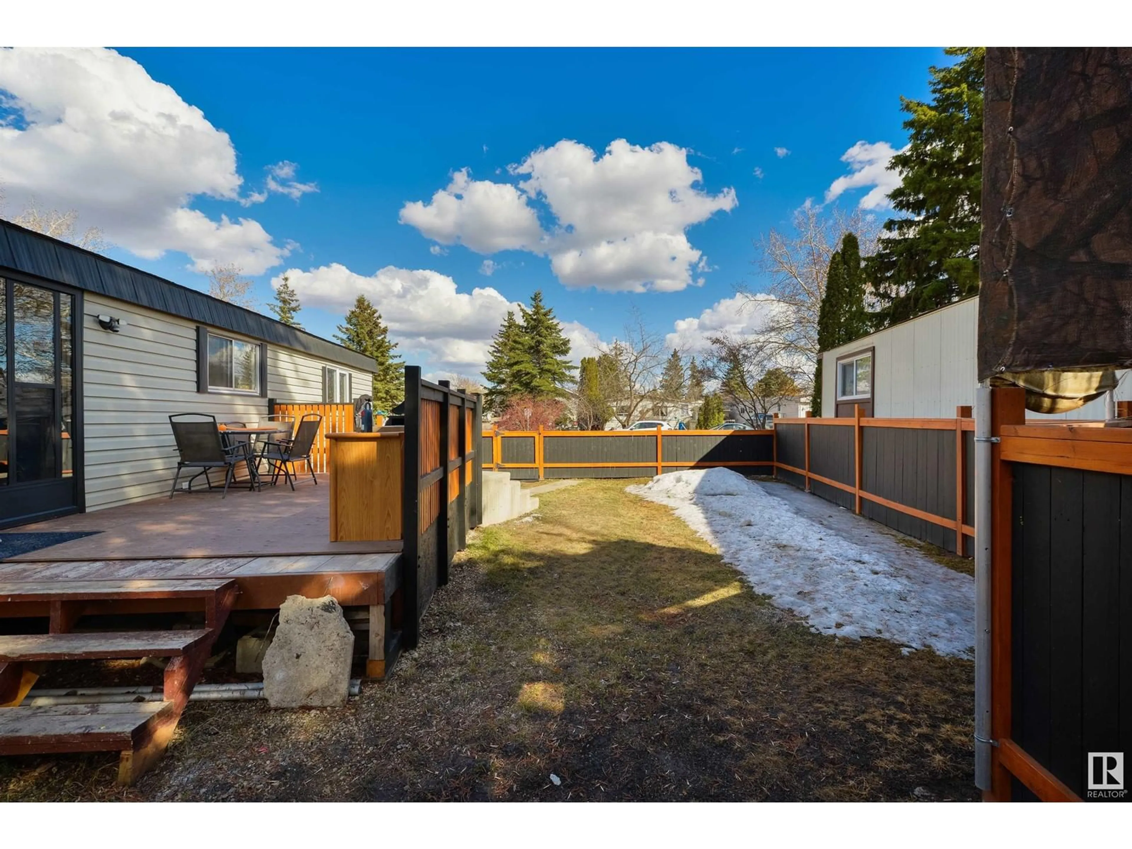 Patio, street for 52 MAPLE RIDGE DR, Edmonton Alberta T6P1A7