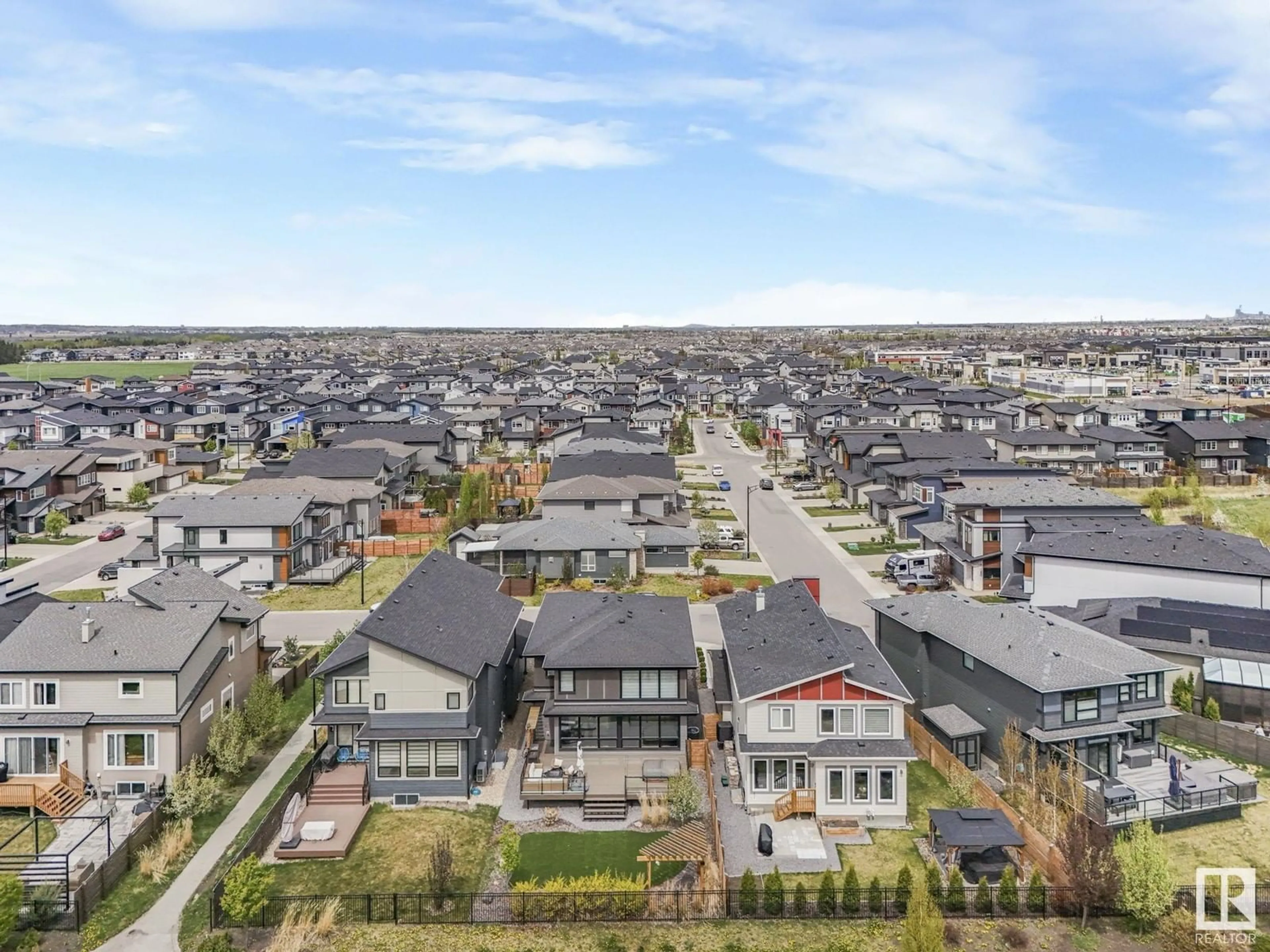 A pic from outside/outdoor area/front of a property/back of a property/a pic from drone, street for 2227 KELLY CR, Edmonton Alberta T6W3R8