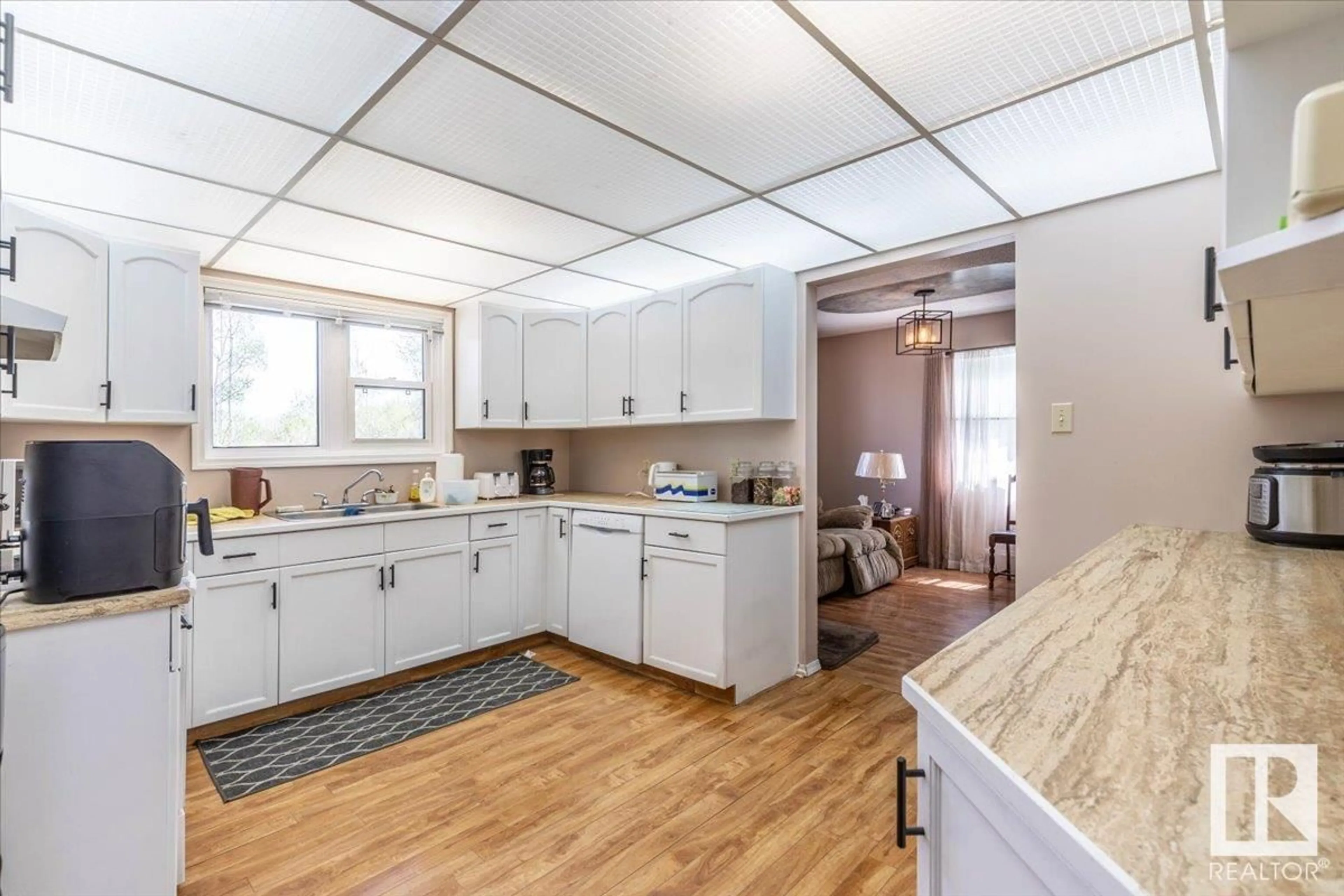 Open concept kitchen, unknown for 475047 RGE ROAD 264, Rural Wetaskiwin County Alberta T0C1Z0