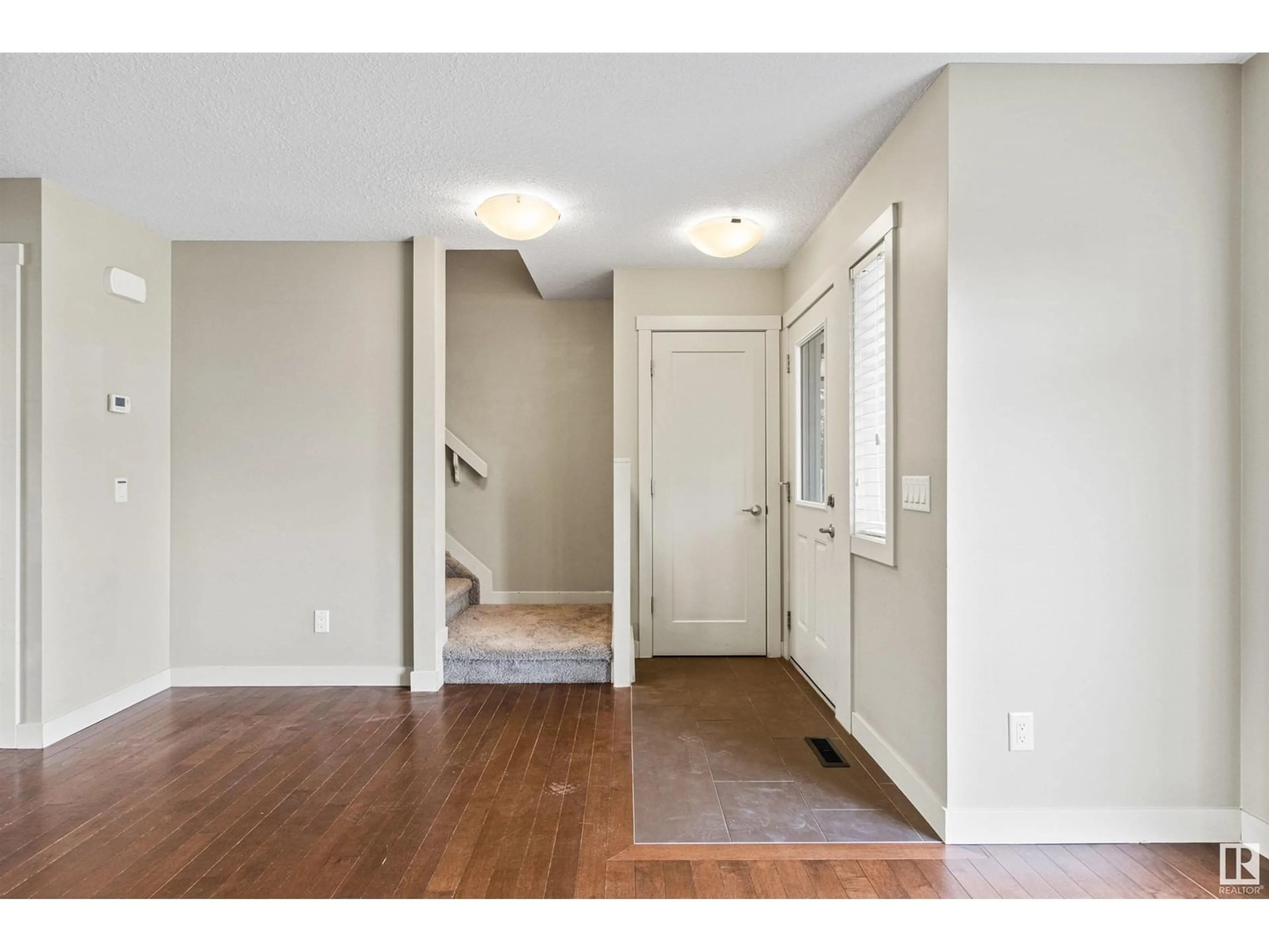 Indoor entryway for SW - 709 177 ST, Edmonton Alberta T6W2L7