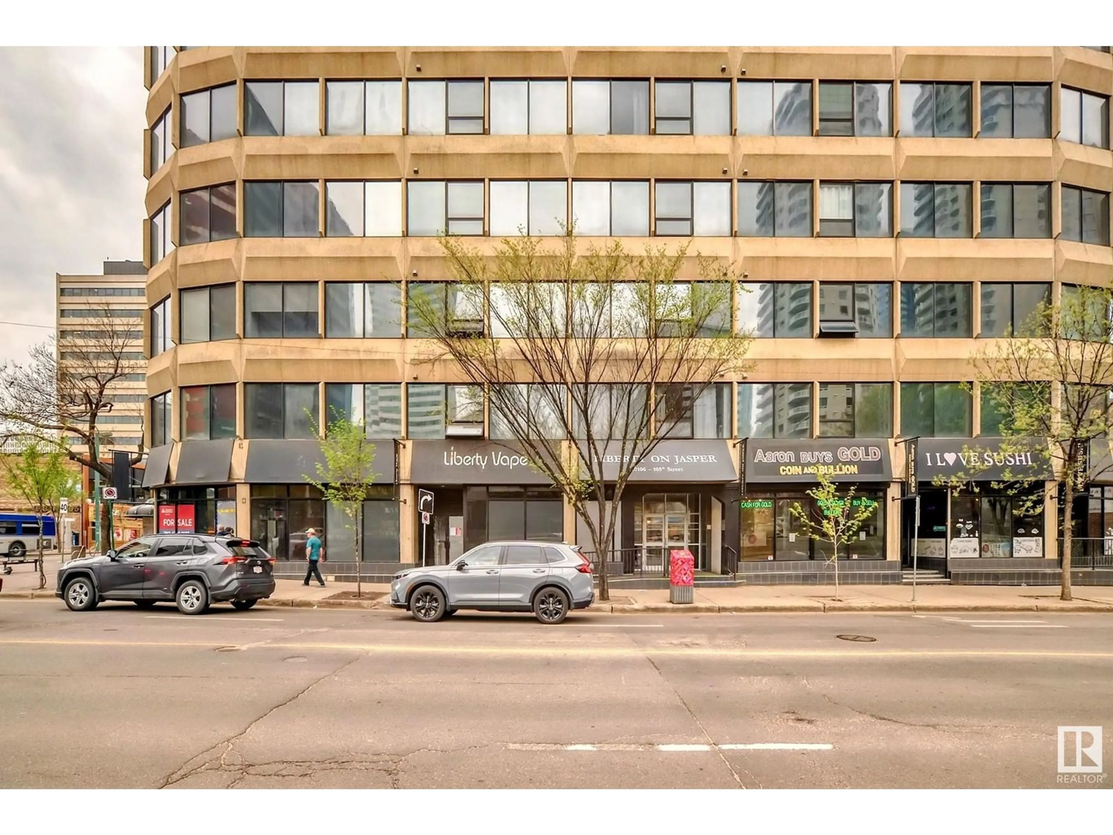 Indoor foyer for 904 - 10106 105 ST, Edmonton Alberta T5J5E7