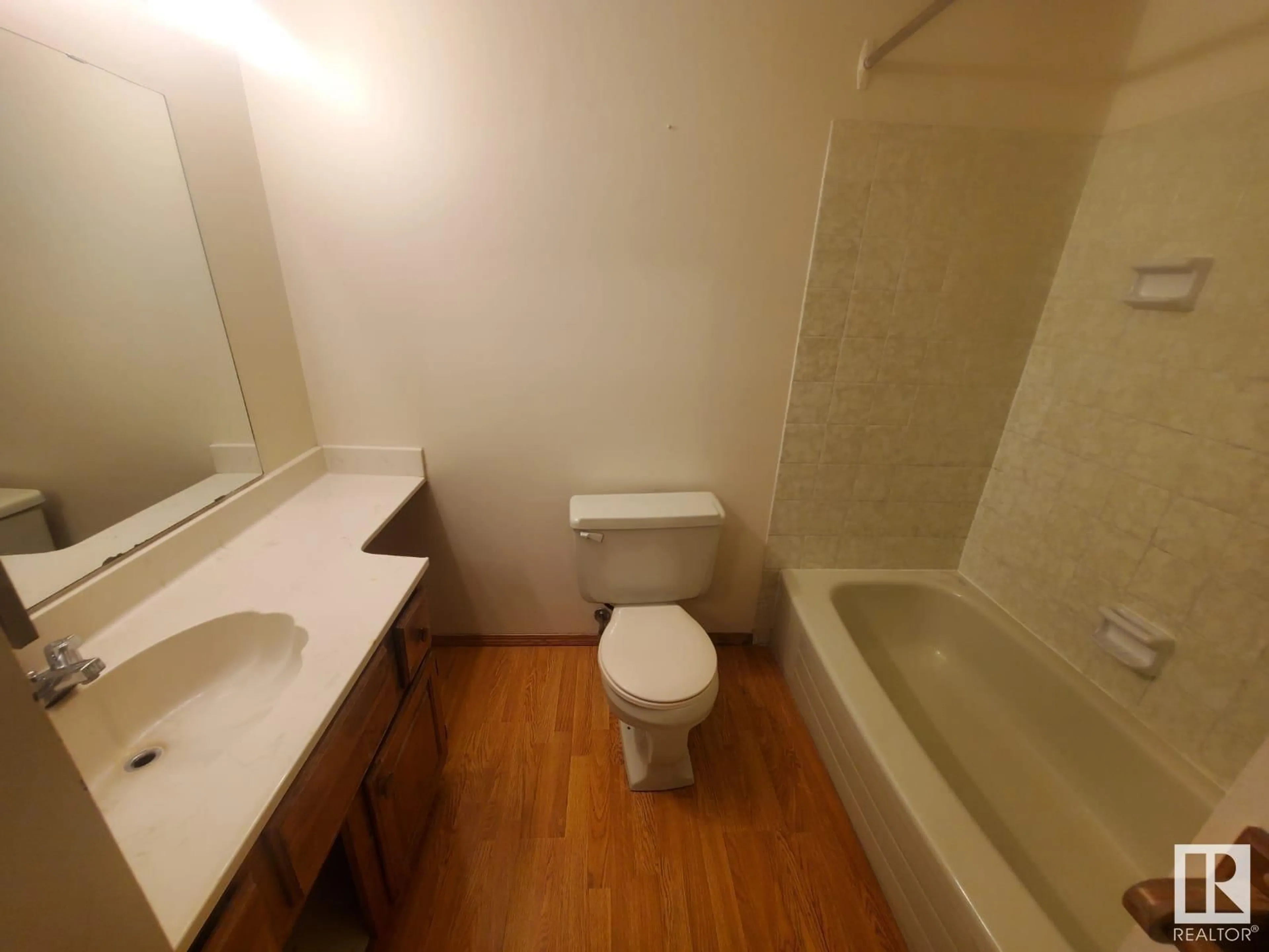 A pic of a room for 3955 62 ST, Edmonton Alberta T6L3A2