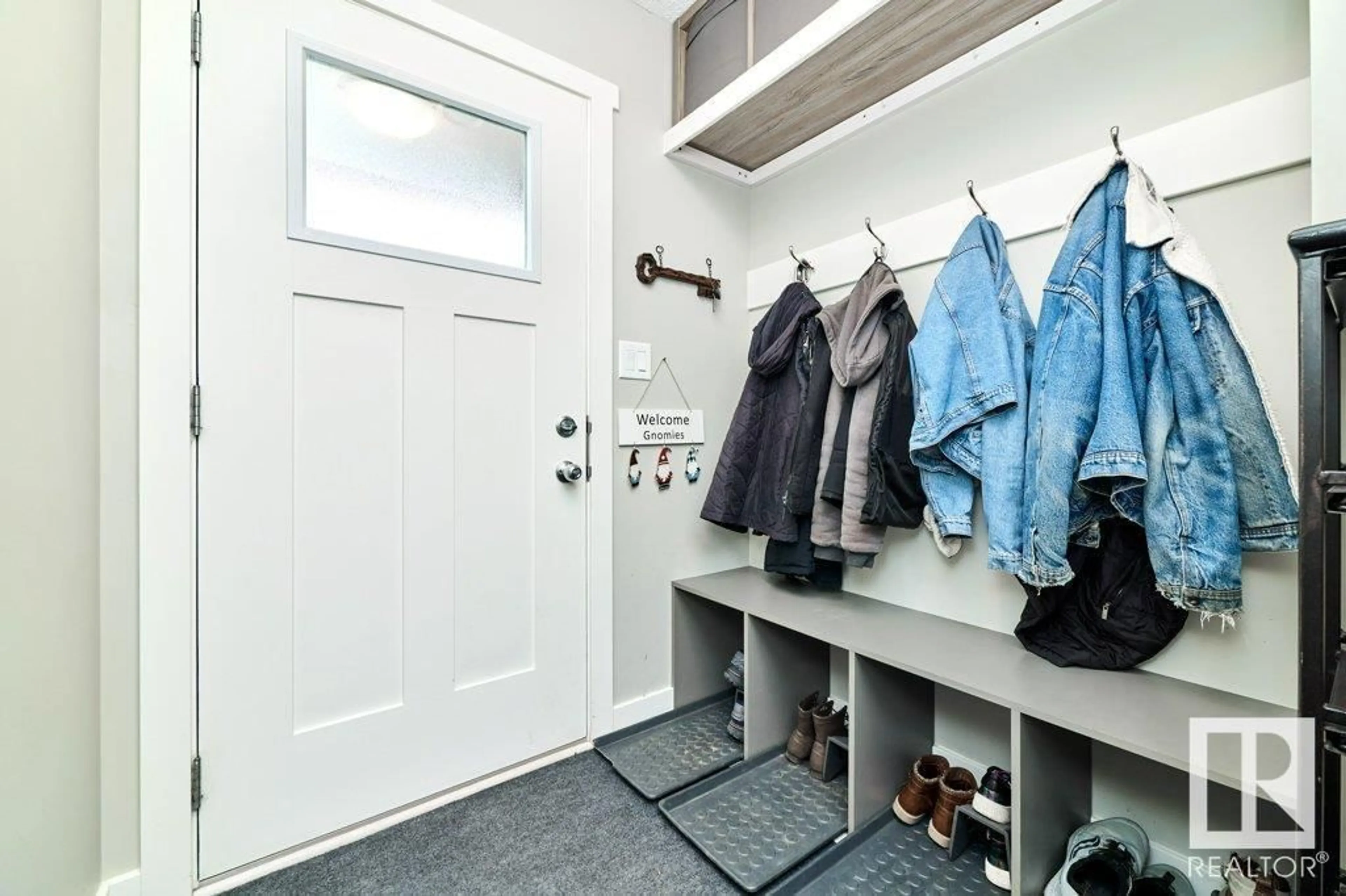 Indoor entryway for #87 - 1530 TAMARACK BV, Edmonton Alberta T6T2E6