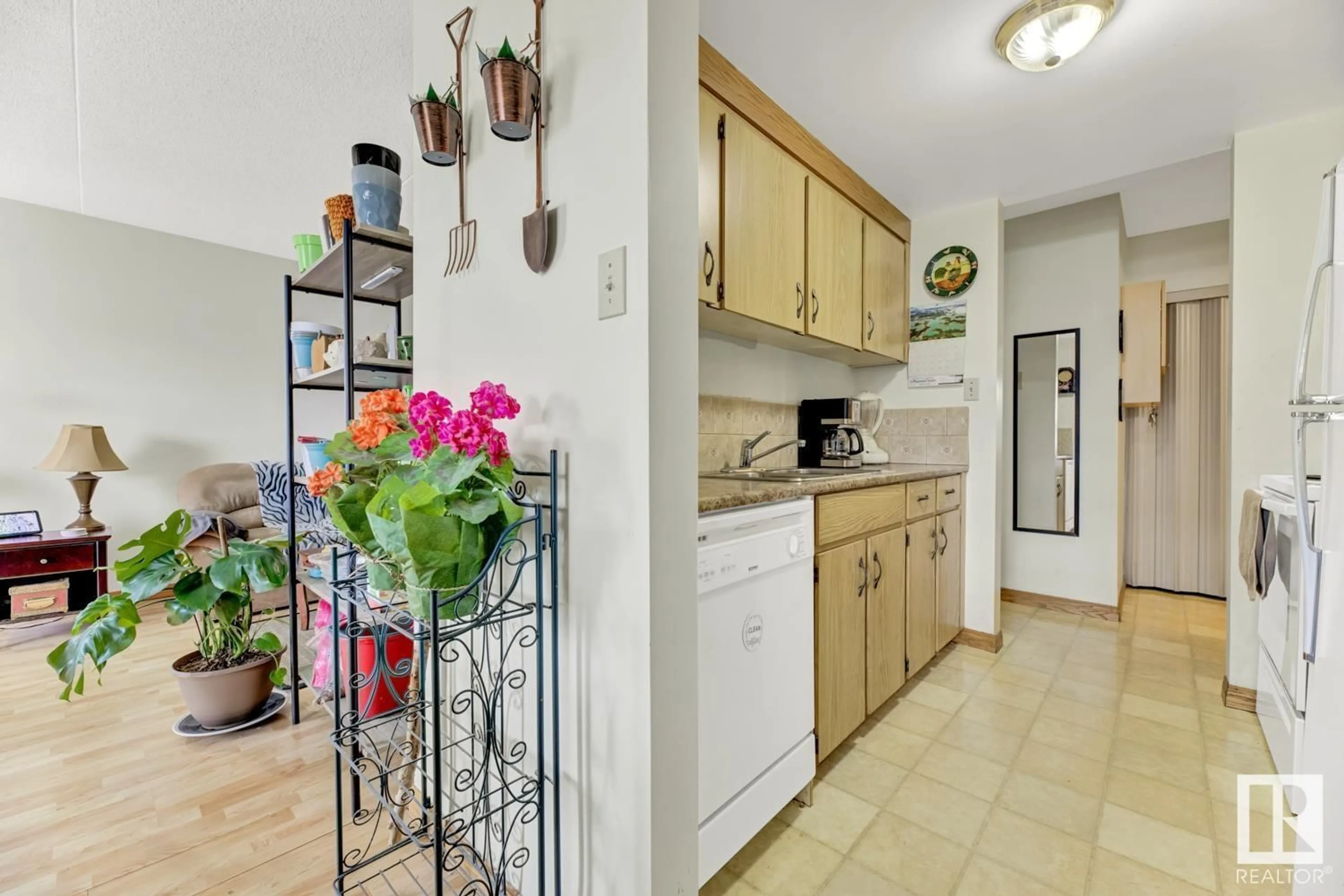 Standard kitchen, ceramic/tile floor for #101 - 11026 106 ST, Edmonton Alberta T5H2Y4