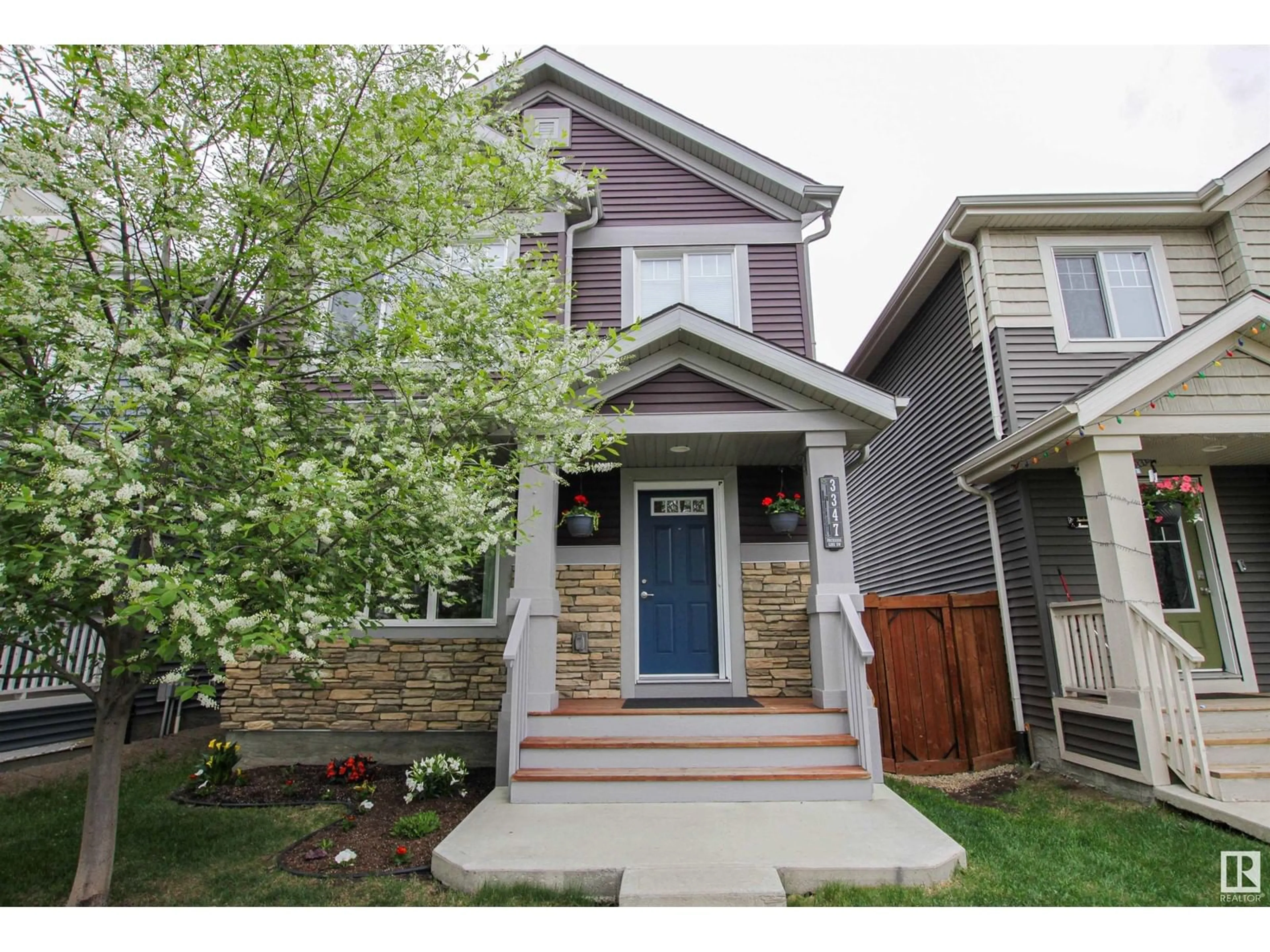 Home with vinyl exterior material, street for SW - 3347 ORCHARDS LINK LI, Edmonton Alberta T6X2B4