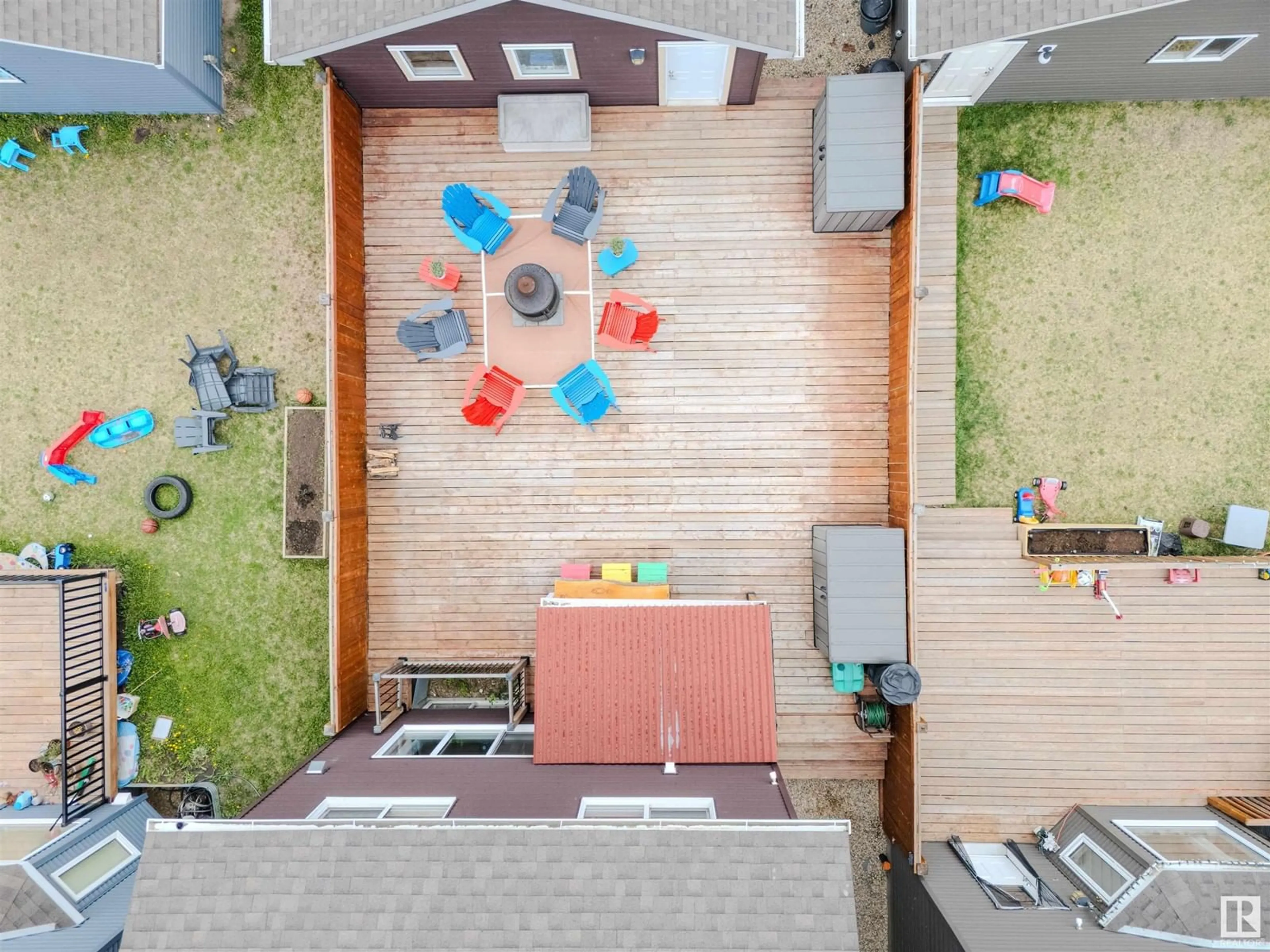 A pic from outside/outdoor area/front of a property/back of a property/a pic from drone, city buildings view from balcony for SW - 3347 ORCHARDS LINK LI, Edmonton Alberta T6X2B4