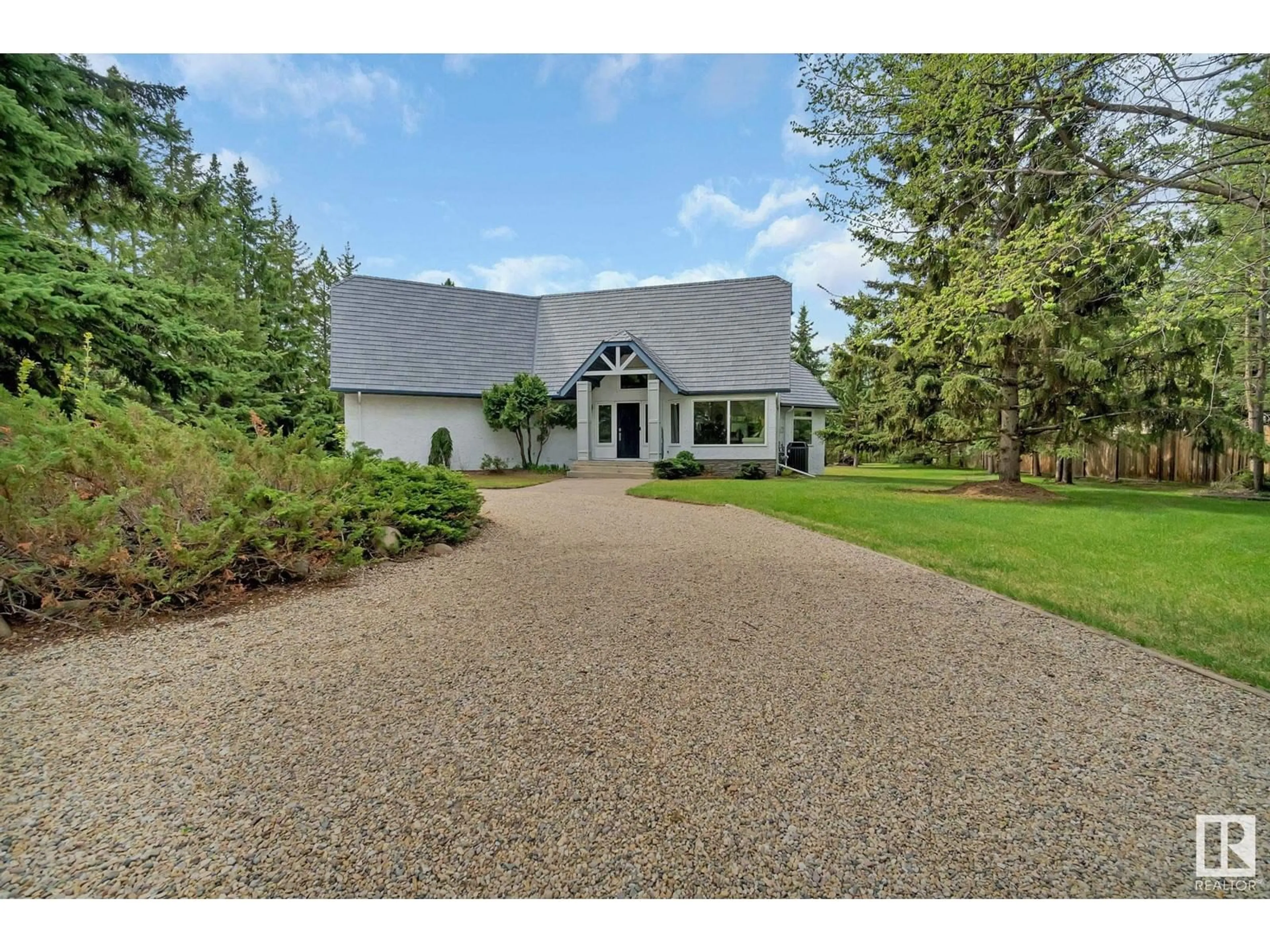 A pic from outside/outdoor area/front of a property/back of a property/a pic from drone, street for 201 GRANDISLE NW, Edmonton Alberta T6M2P1