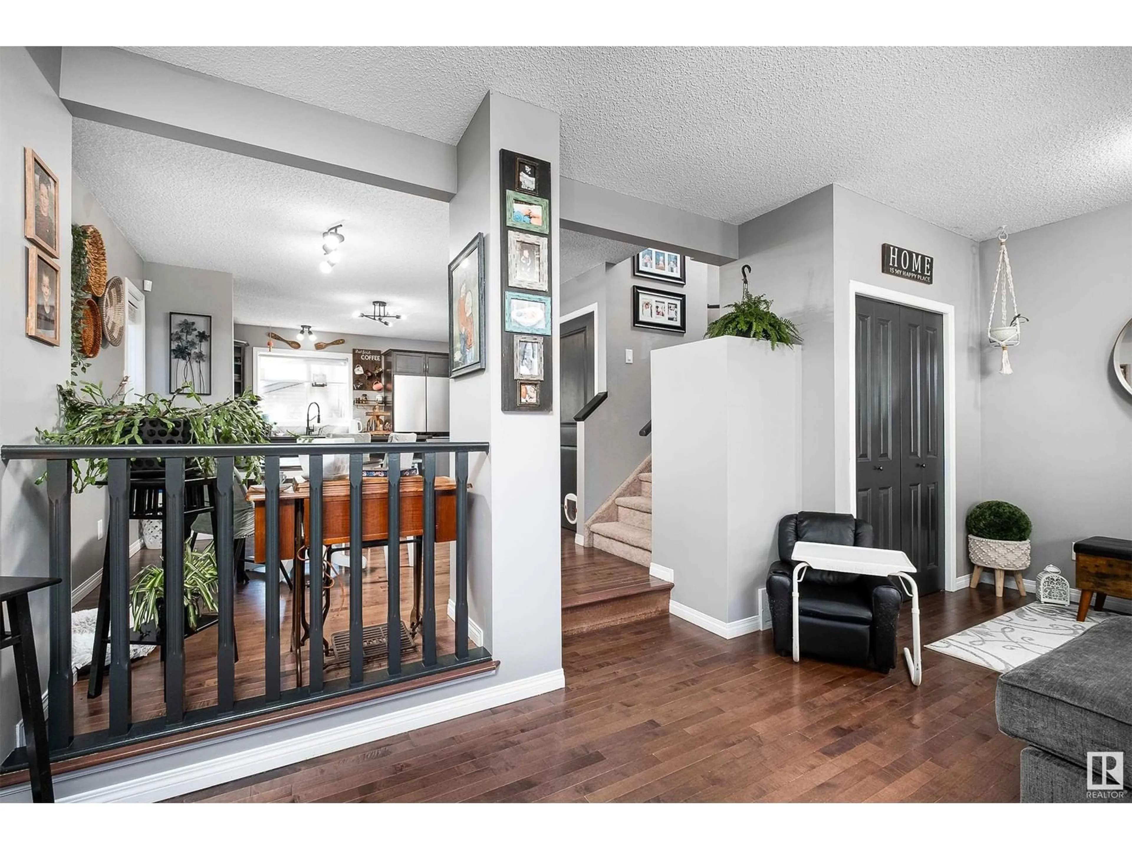 Indoor entryway for 253 SOUTHWICK WY, Leduc Alberta T9E0G1