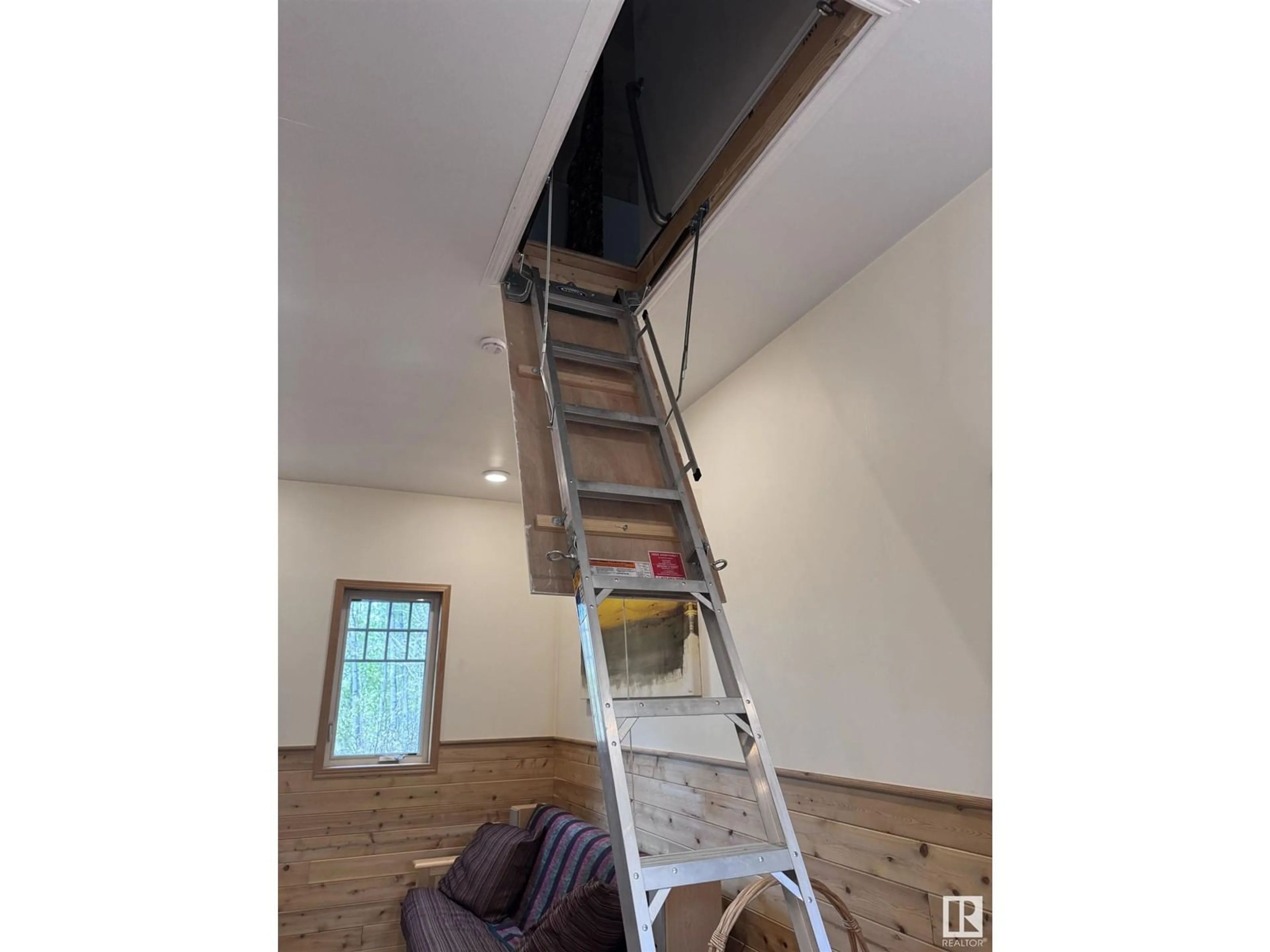 A pic of a room for 51414 RGE ROAD 53, Rural Parkland County Alberta T0E2H0
