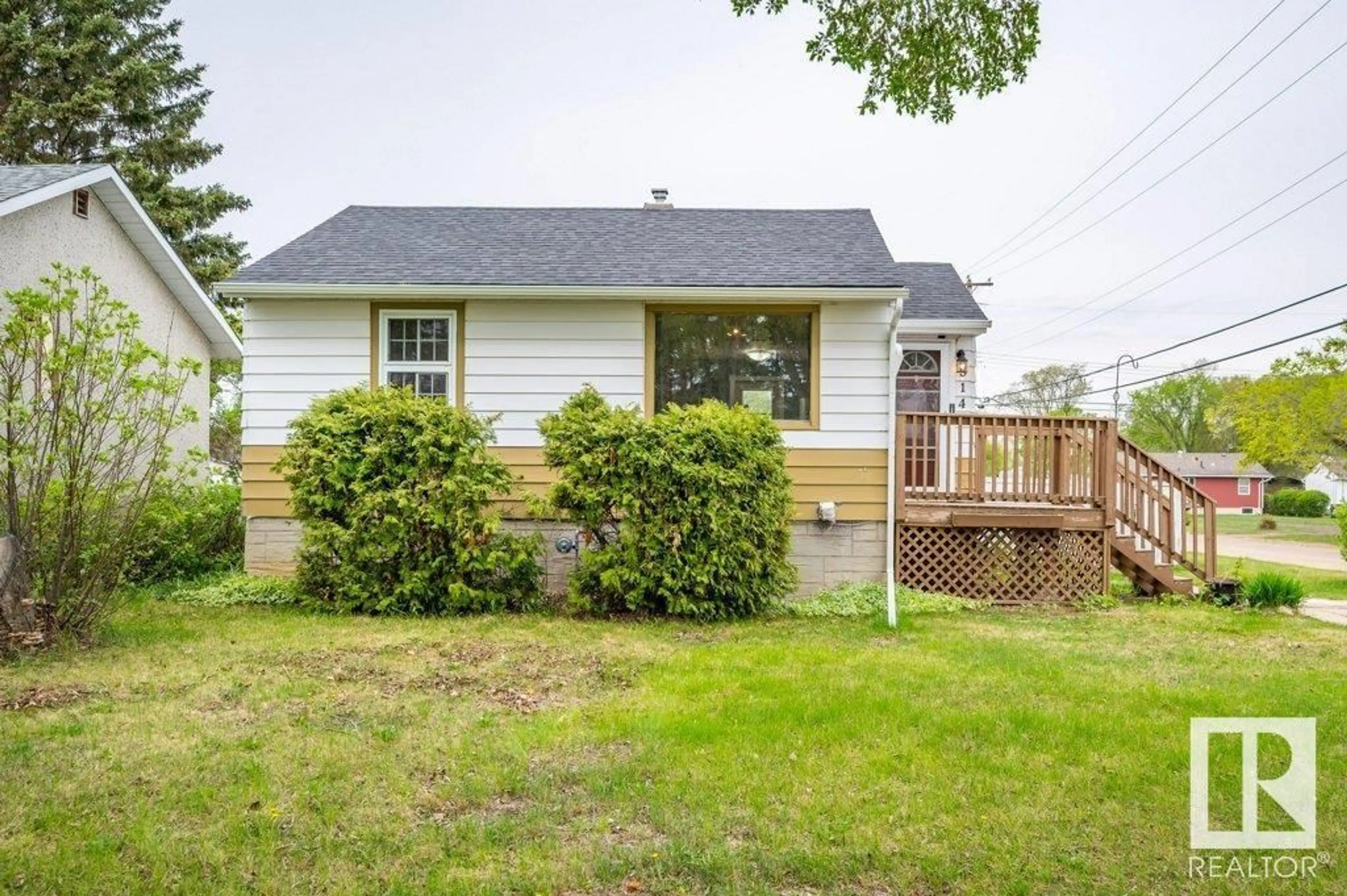 Unknown for 5148 52 ST, Redwater Alberta T0A2W0