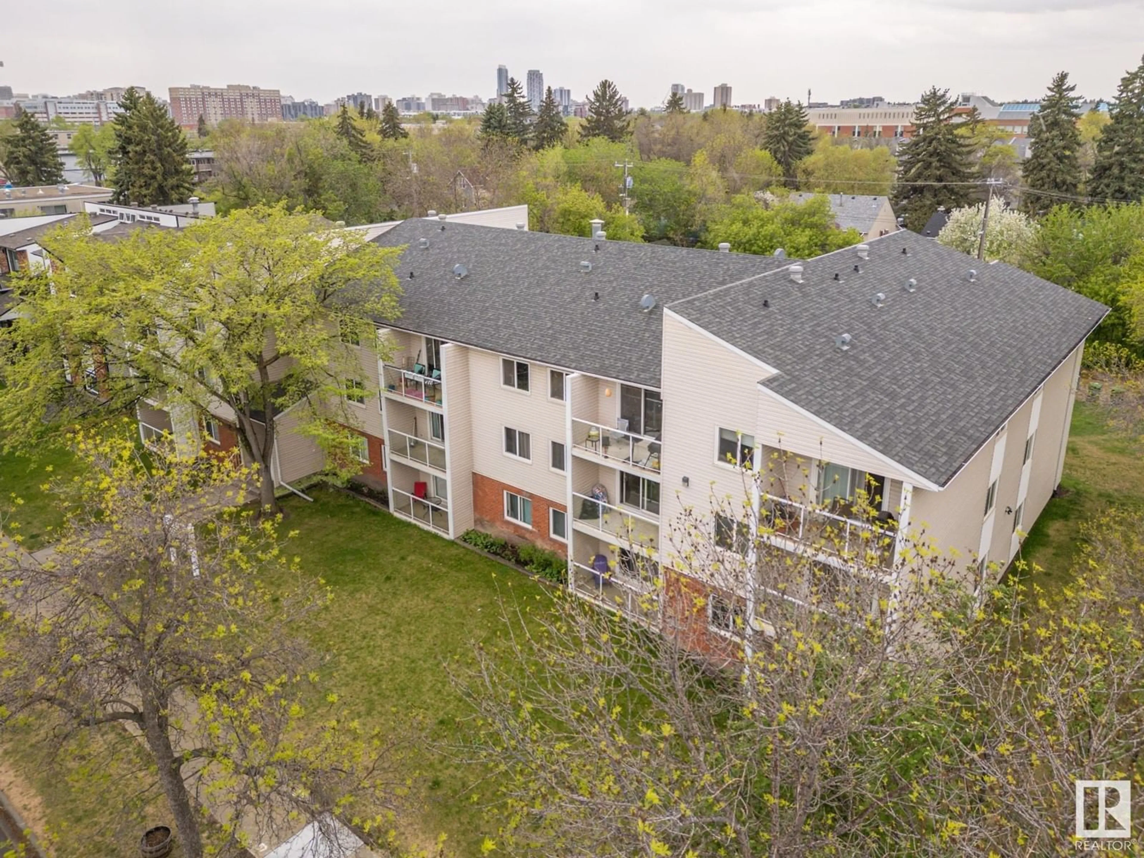 A pic from outside/outdoor area/front of a property/back of a property/a pic from drone, city buildings view from balcony for #106 - 10842 107 ST, Edmonton Alberta T5H2Z3