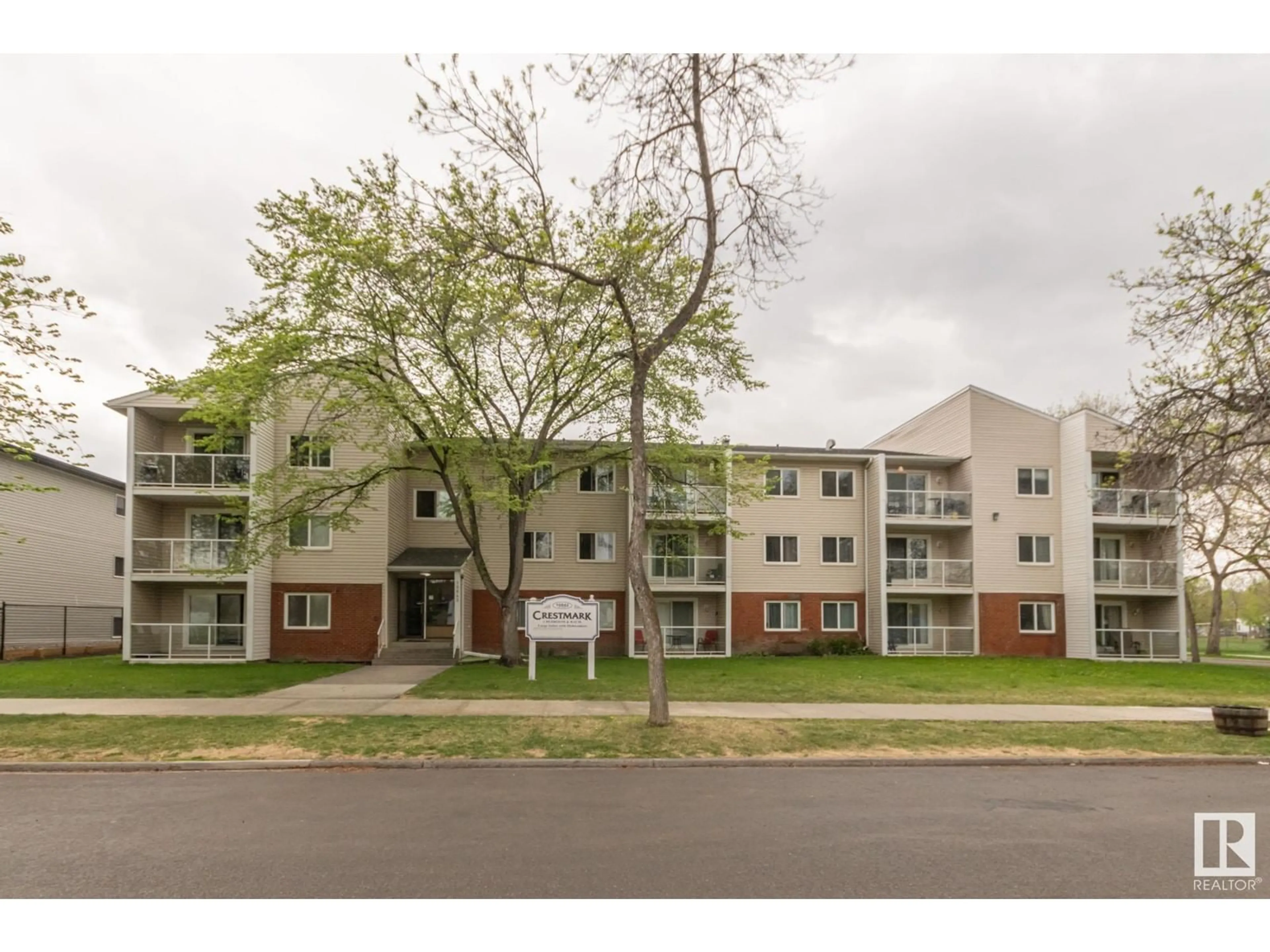 Unknown for #106 - 10842 107 ST, Edmonton Alberta T5H2Z3