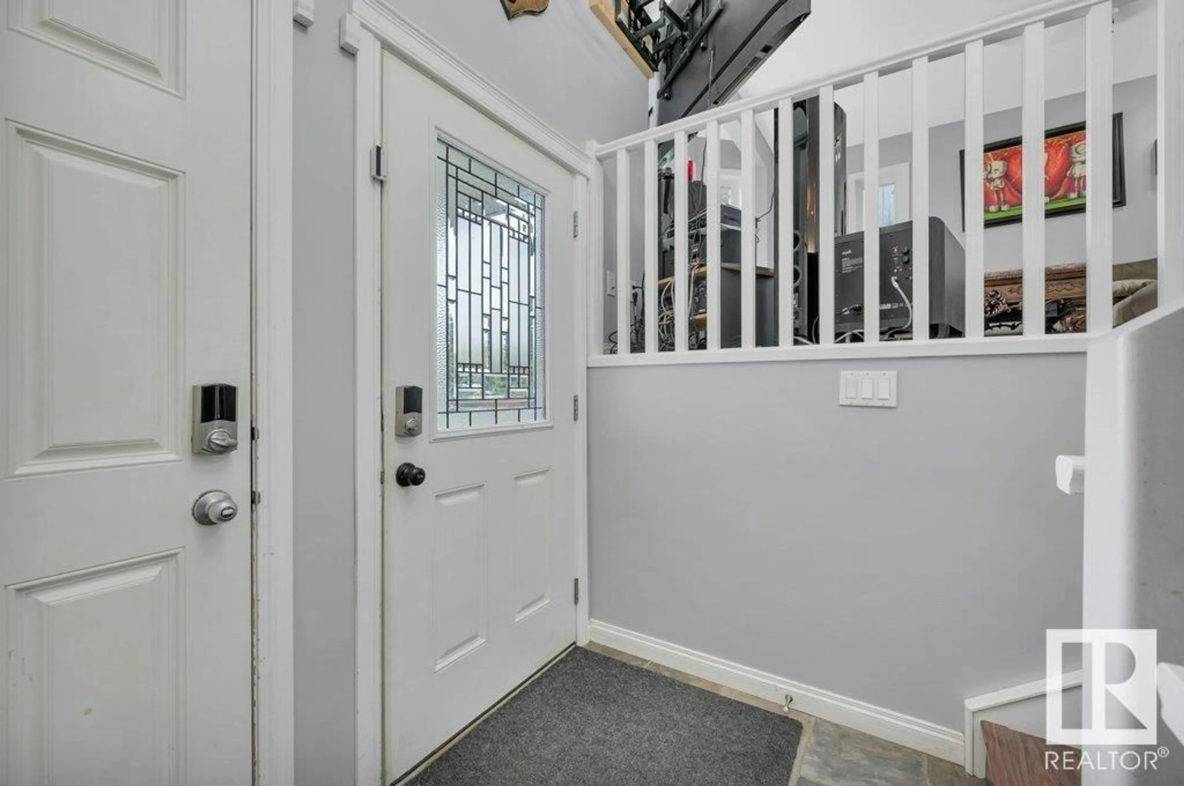 Indoor entryway for 6517 53 AV, Redwater Alberta T0A2W0