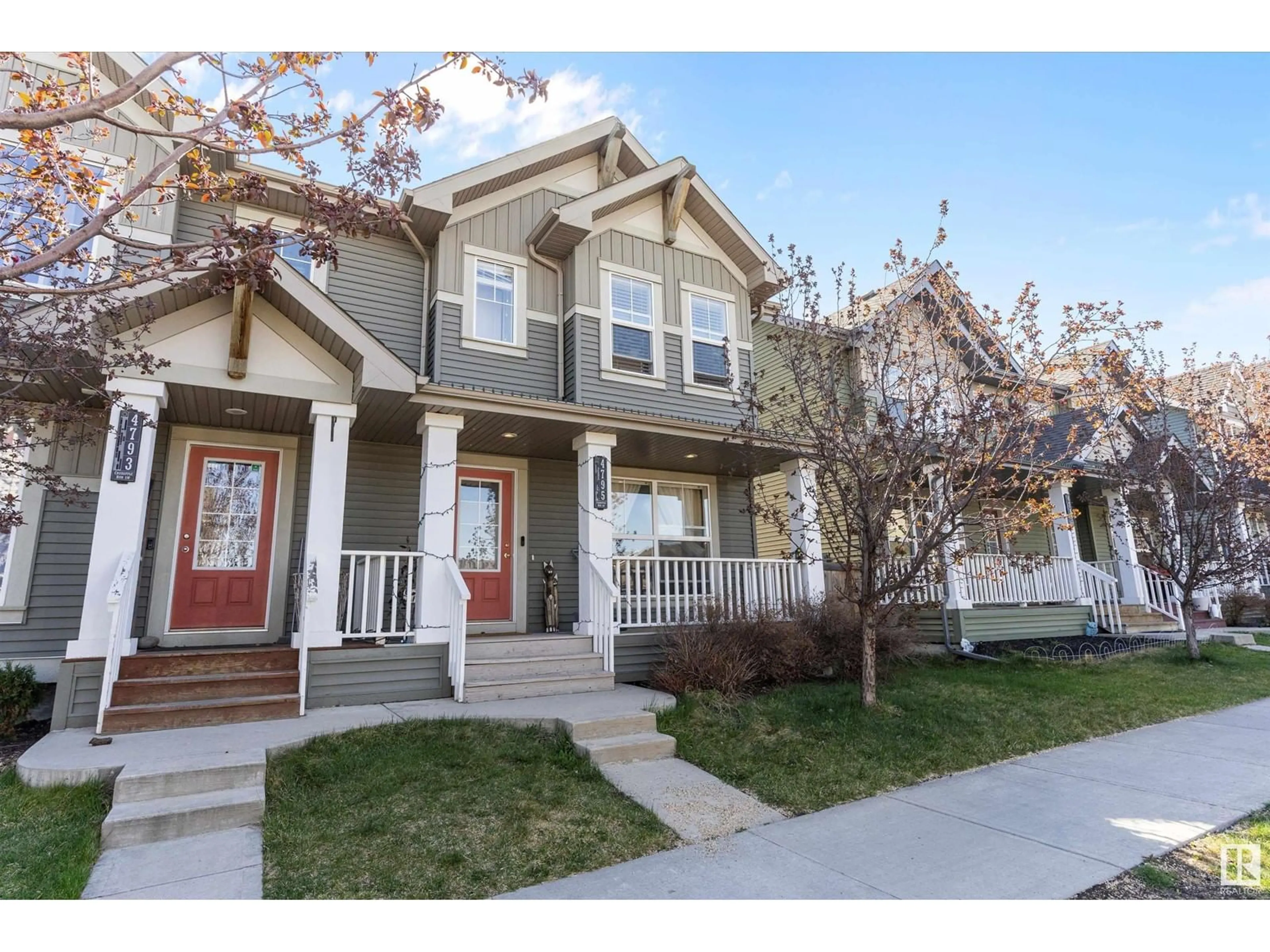 Home with vinyl exterior material, street for SW - 4795 CRABAPPLE RUN RU, Edmonton Alberta T6X0Y8
