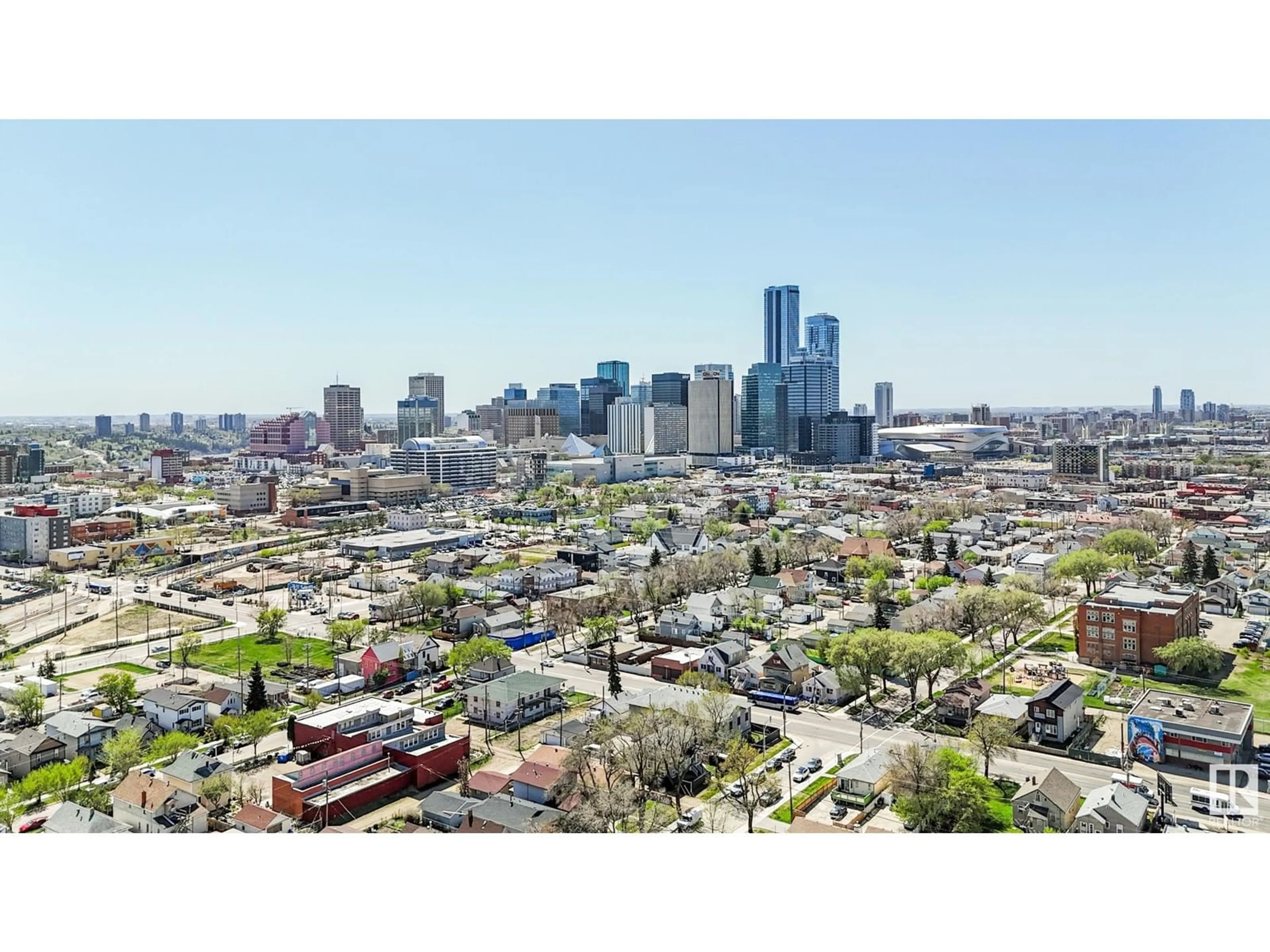 A pic from outside/outdoor area/front of a property/back of a property/a pic from drone, city buildings view from balcony for NW - 10730 93 ST, Edmonton Alberta T5H1Y3