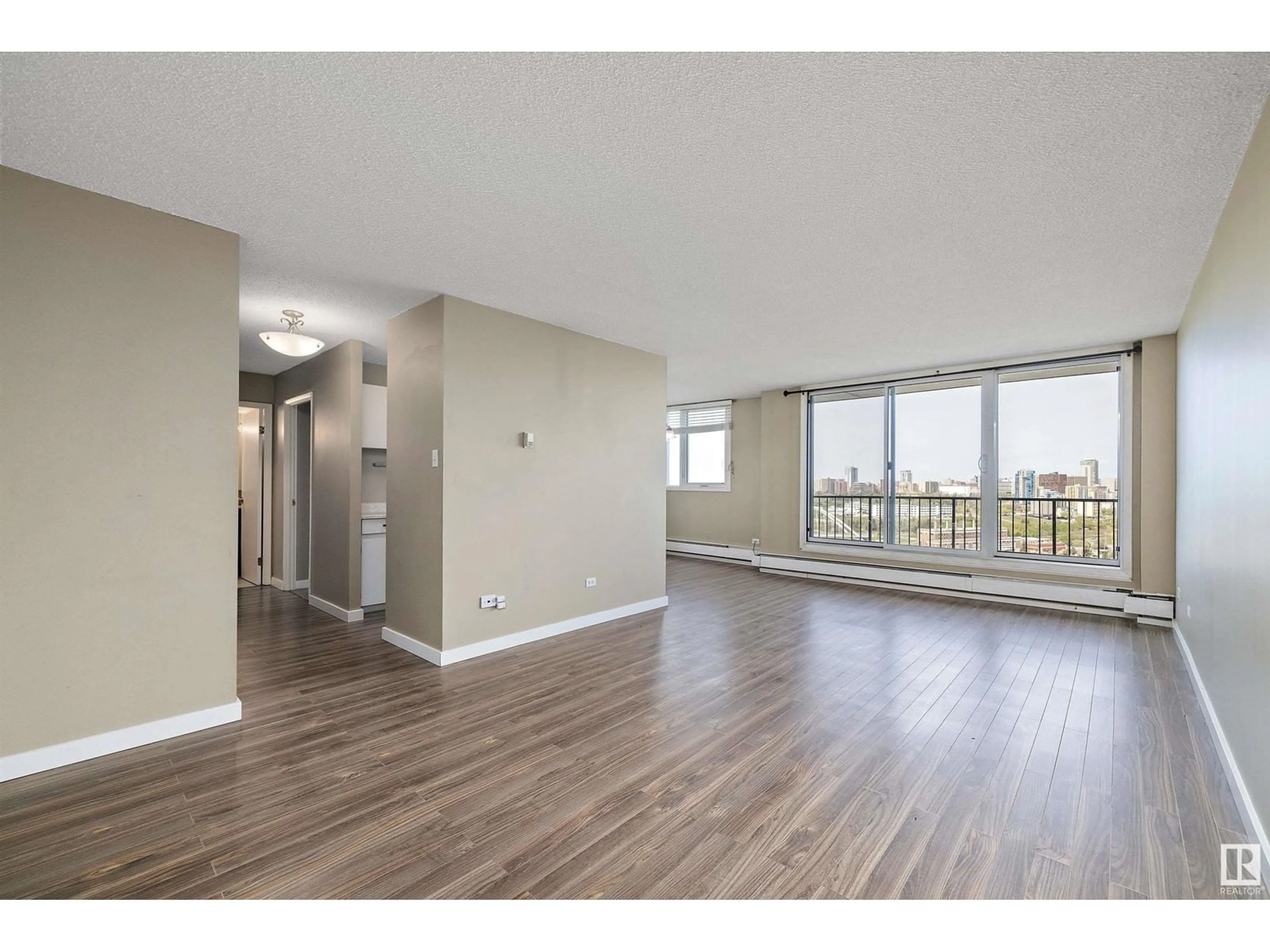 Unknown for 1004 SASKATCHEWAN DR, Edmonton Alberta T6E4Y9