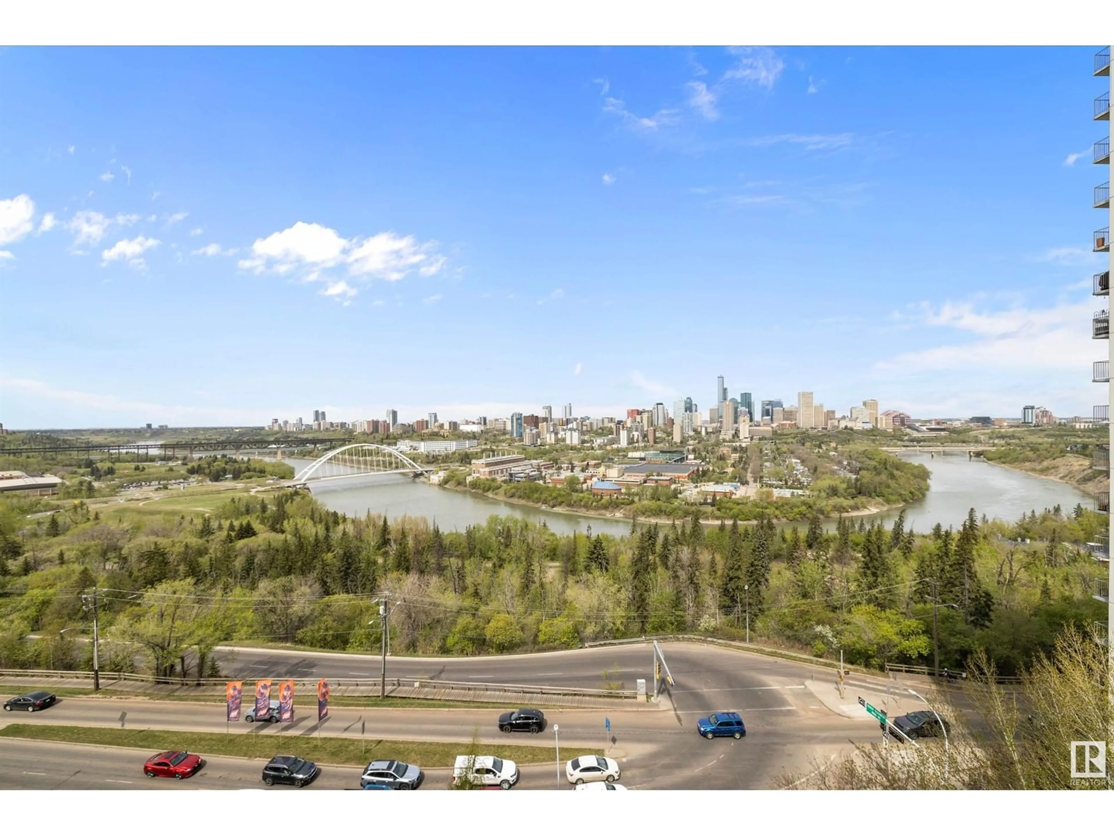 A pic from outside/outdoor area/front of a property/back of a property/a pic from drone, water/lake/river/ocean view for 1109 SASKATCHEWAN DR, Edmonton Alberta T6E6B6