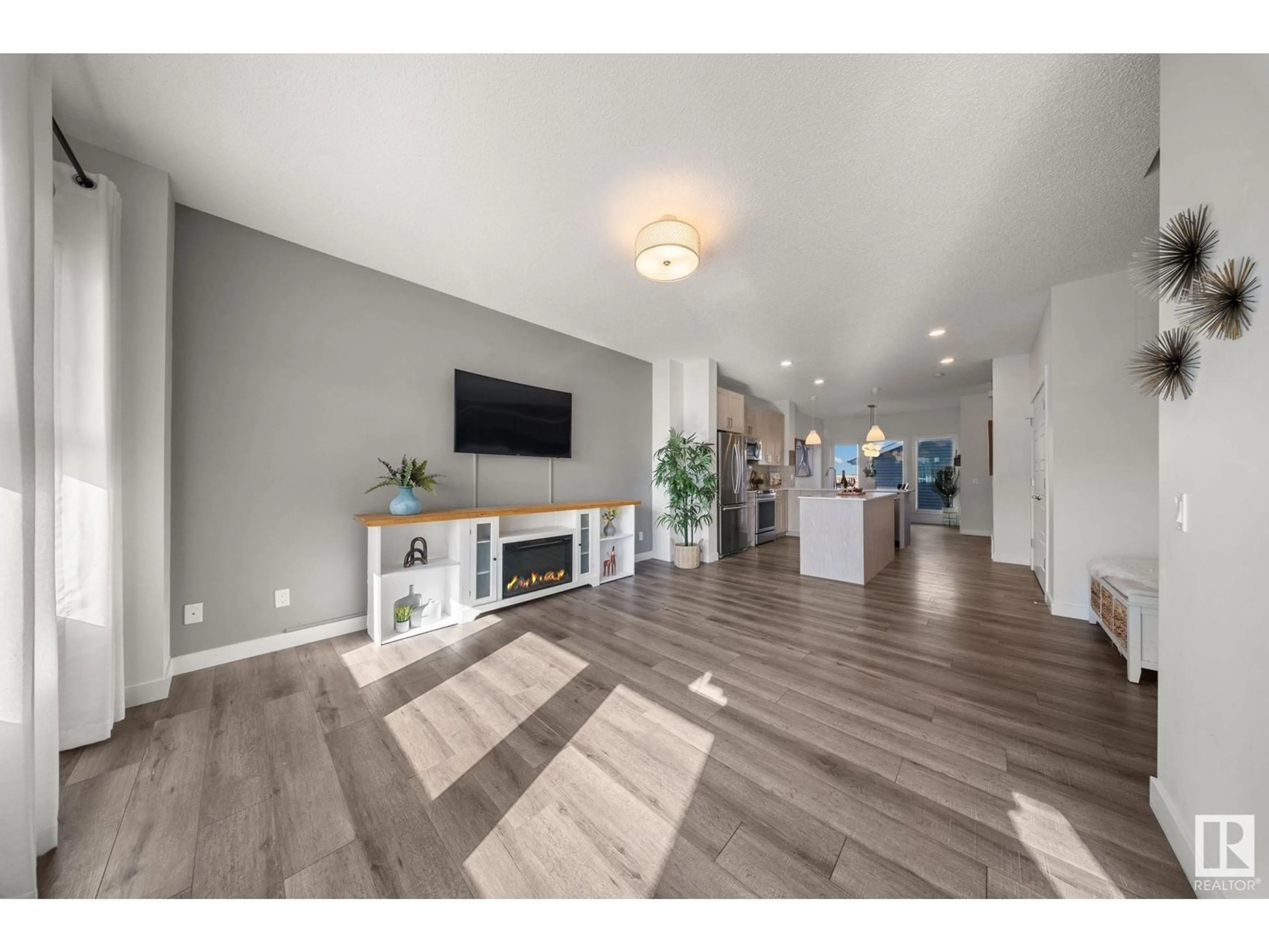 Unknown for 17427 77 STREET, Edmonton Alberta T5Z0R4