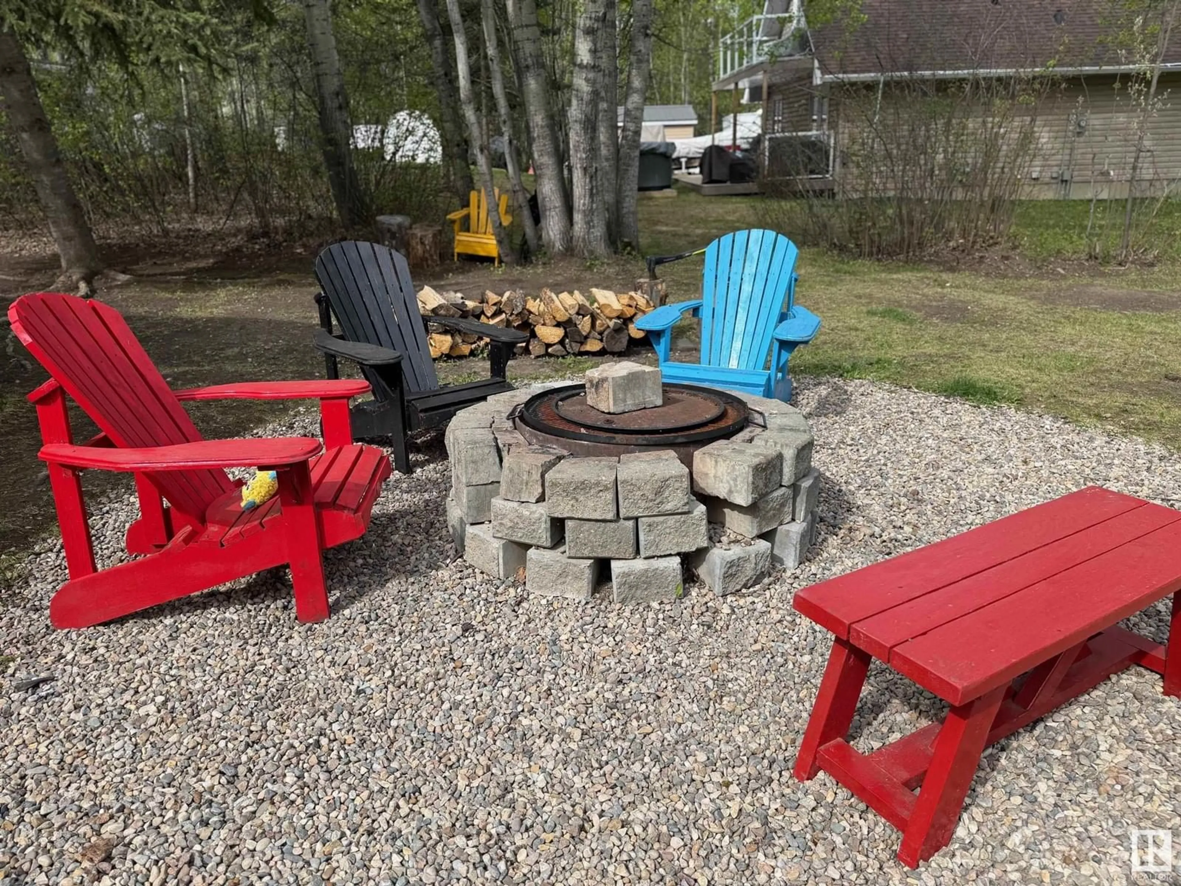 Patio, unknown for 145 DAVID DR, Athabasca Town Alberta T9S1S3