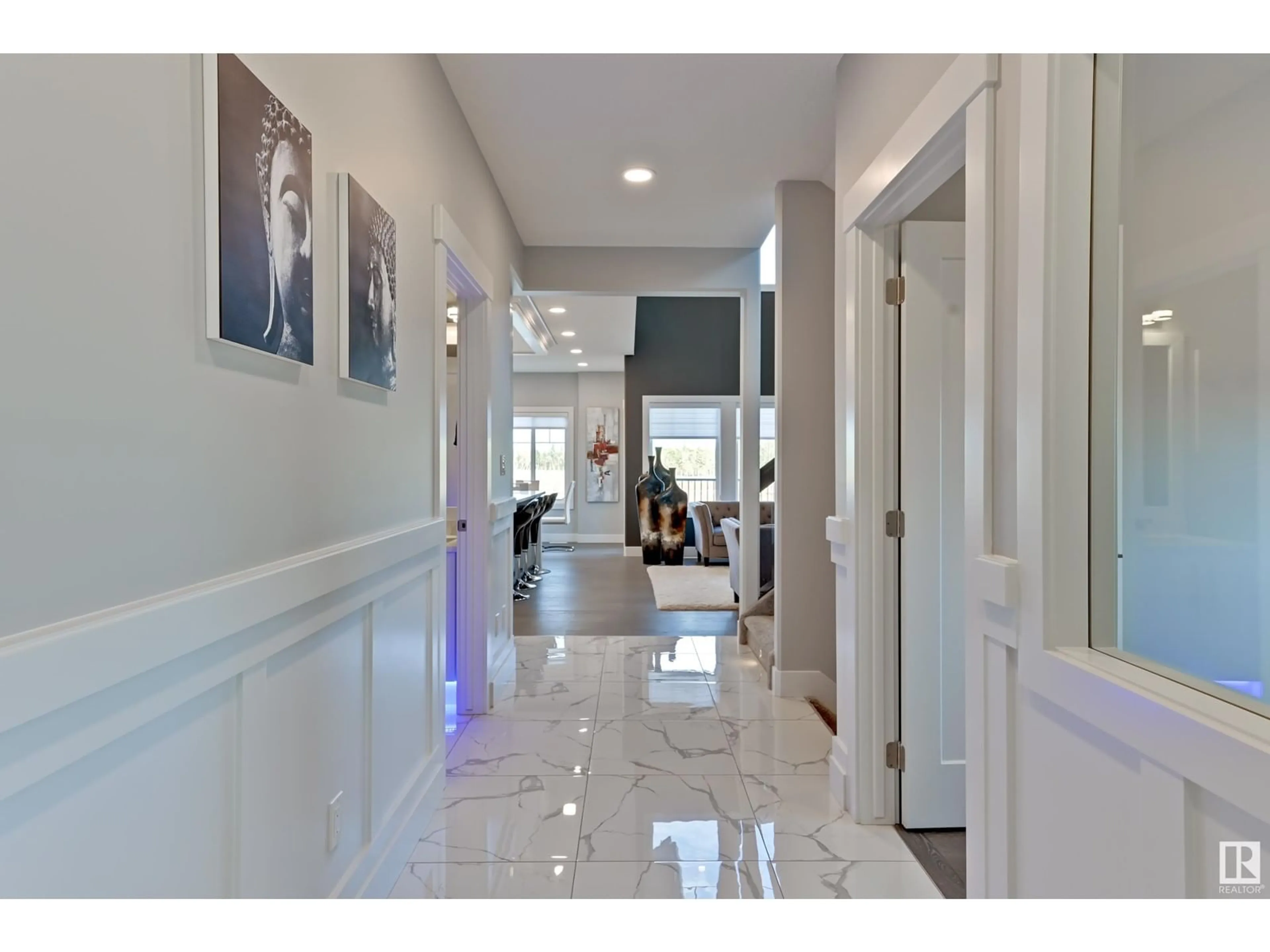 Indoor entryway for 811 NORTHERN HARRIER LN, Edmonton Alberta T5S0H5