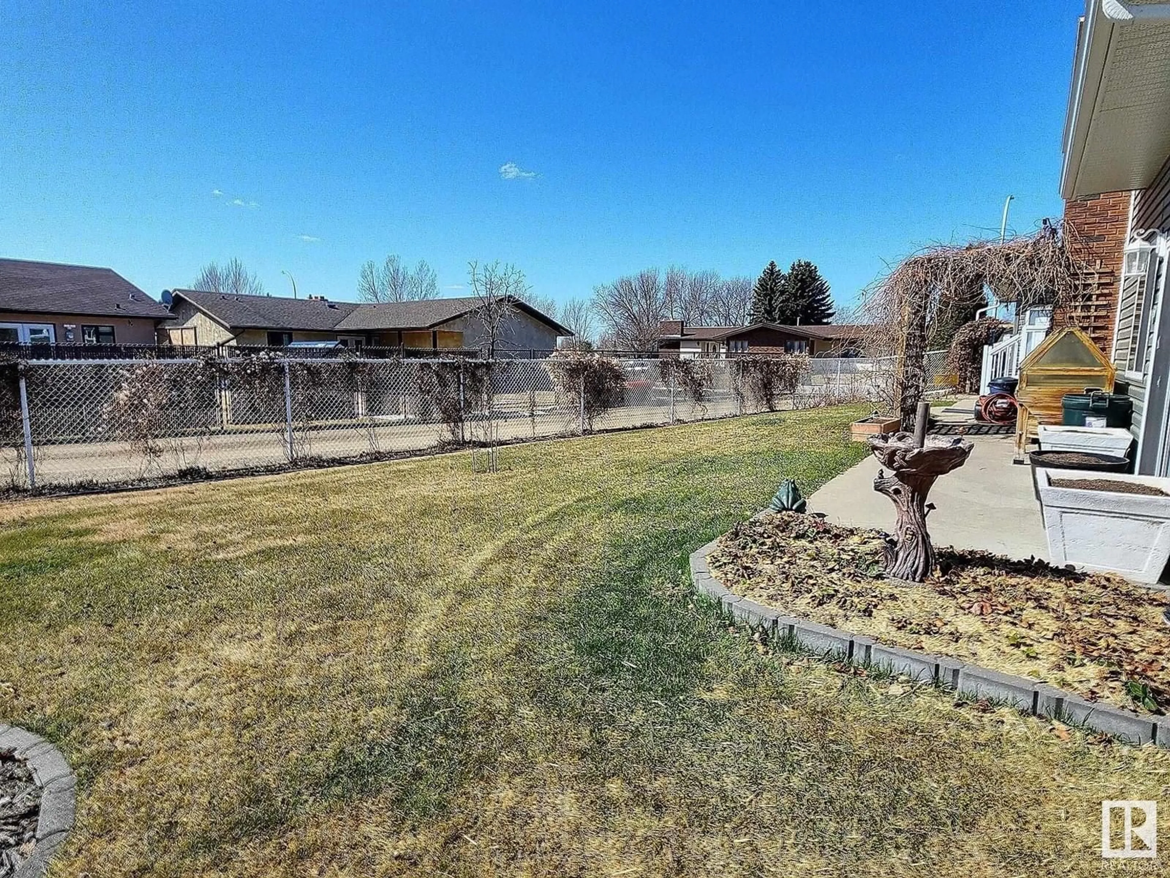 A pic from outside/outdoor area/front of a property/back of a property/a pic from drone, water/lake/river/ocean view for 4413 45 ST, St. Paul Town Alberta T0A3A3