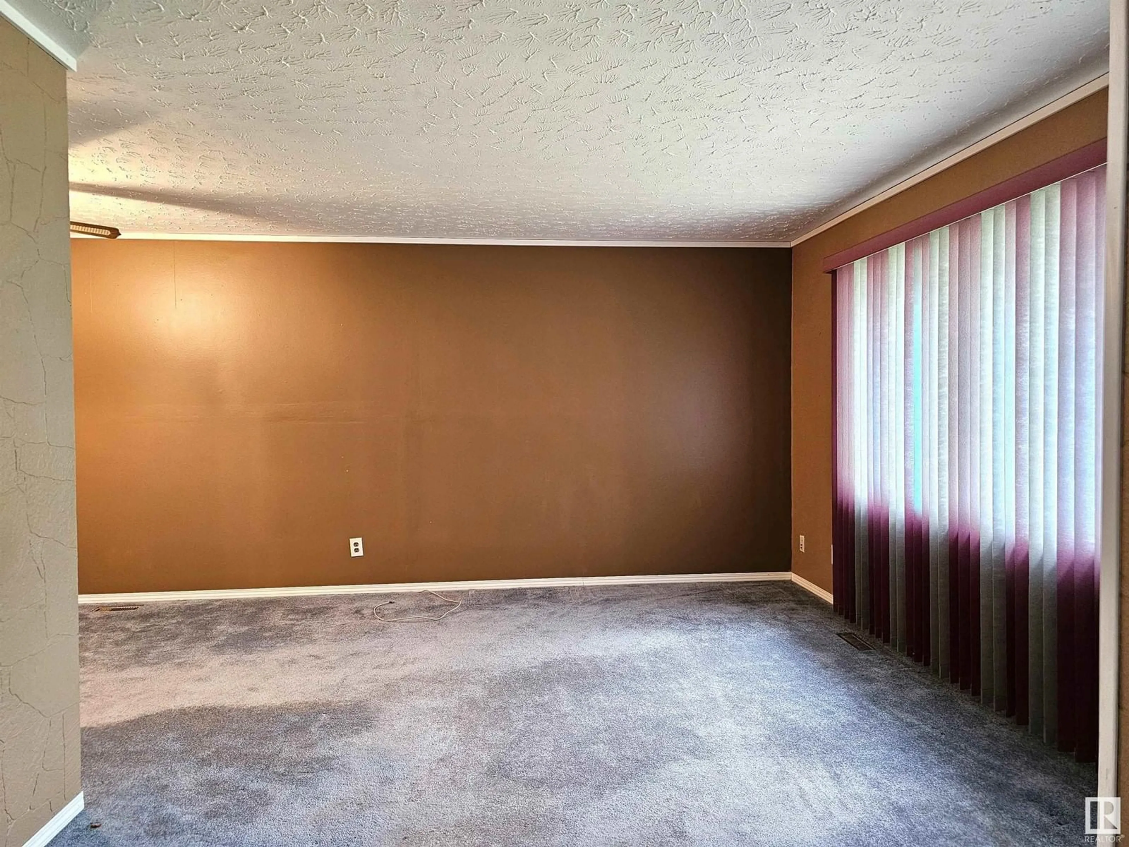 A pic of a room for 4725 44 ST, Drayton Valley Alberta T7A1H1