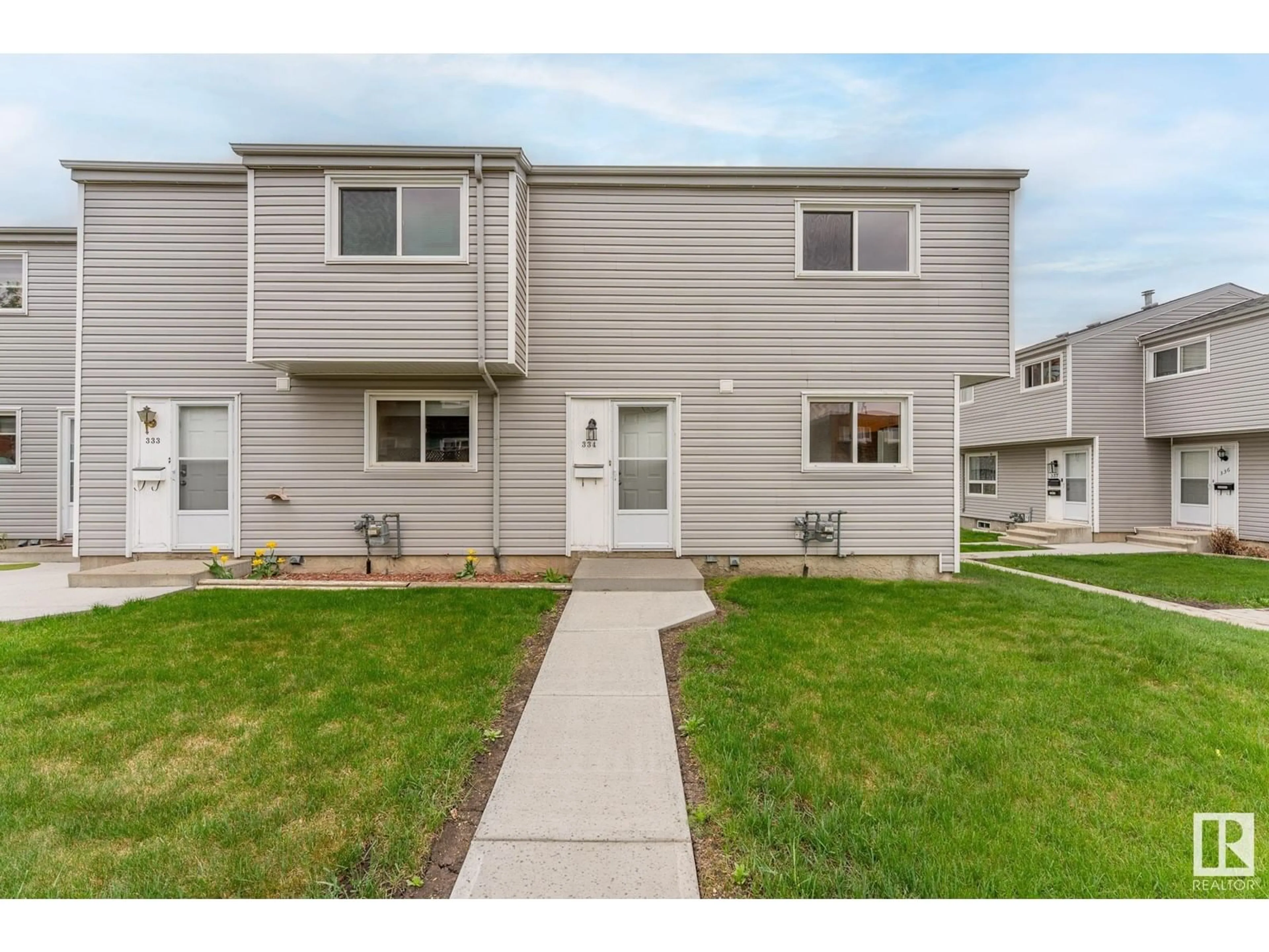 Home with vinyl exterior material, street for 334 NORTHGATE TC, Edmonton Alberta T5E3E3