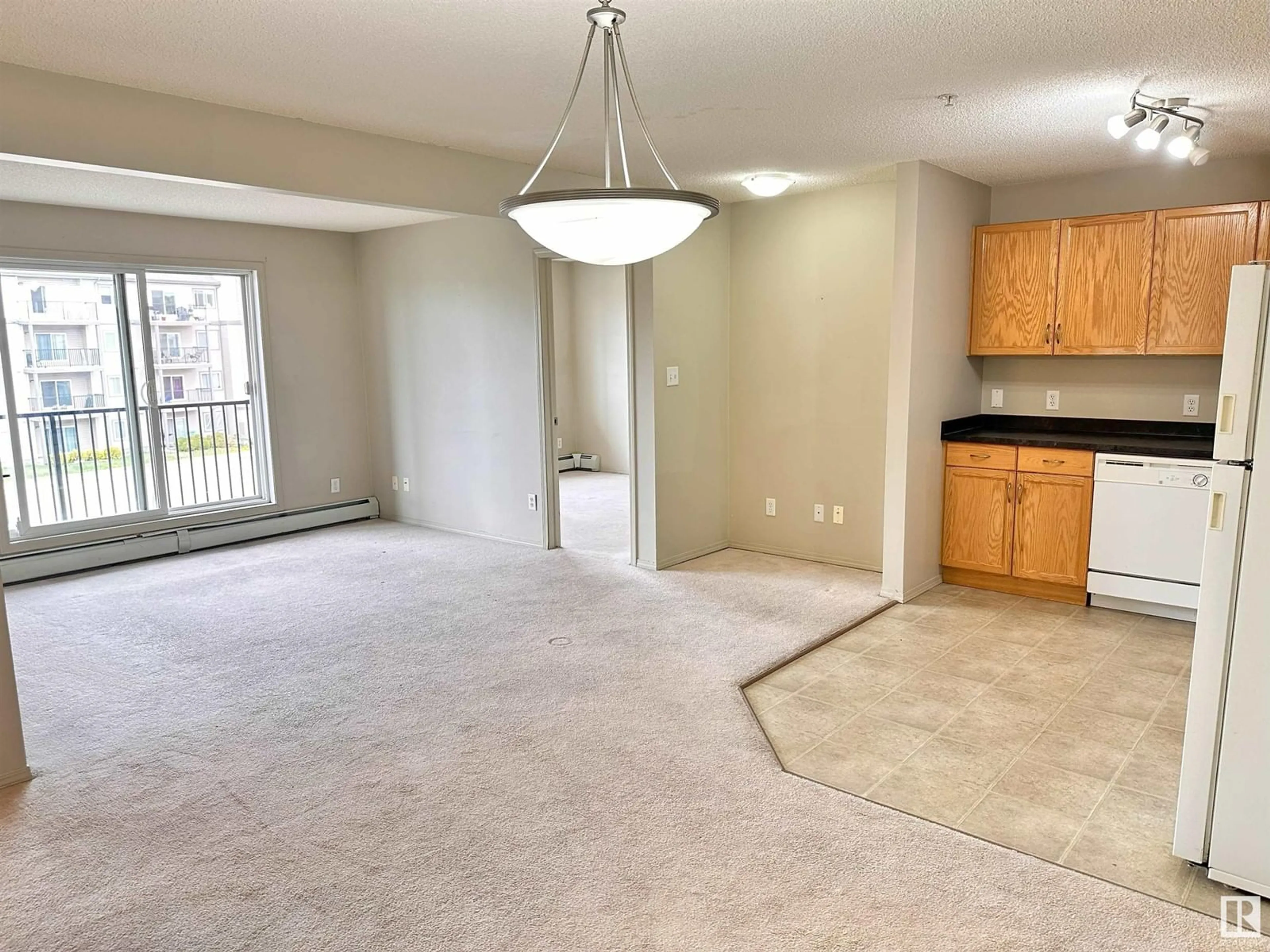 A pic of a room for 309 - 317 CLAREVIEW STATION DR, Edmonton Alberta T5Y0C5