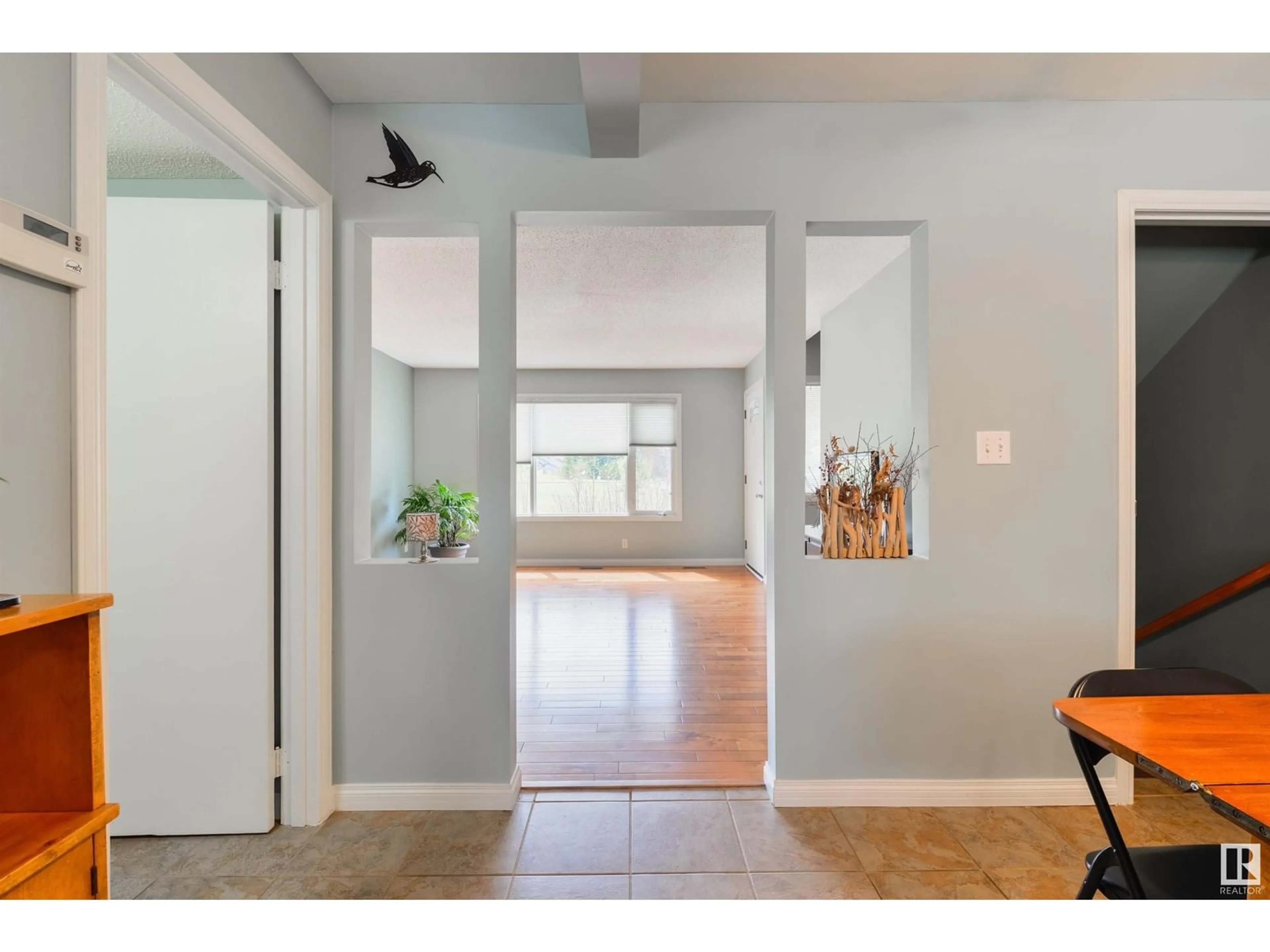 Indoor entryway for NW - 11387 22 AV, Edmonton Alberta T6V4V8