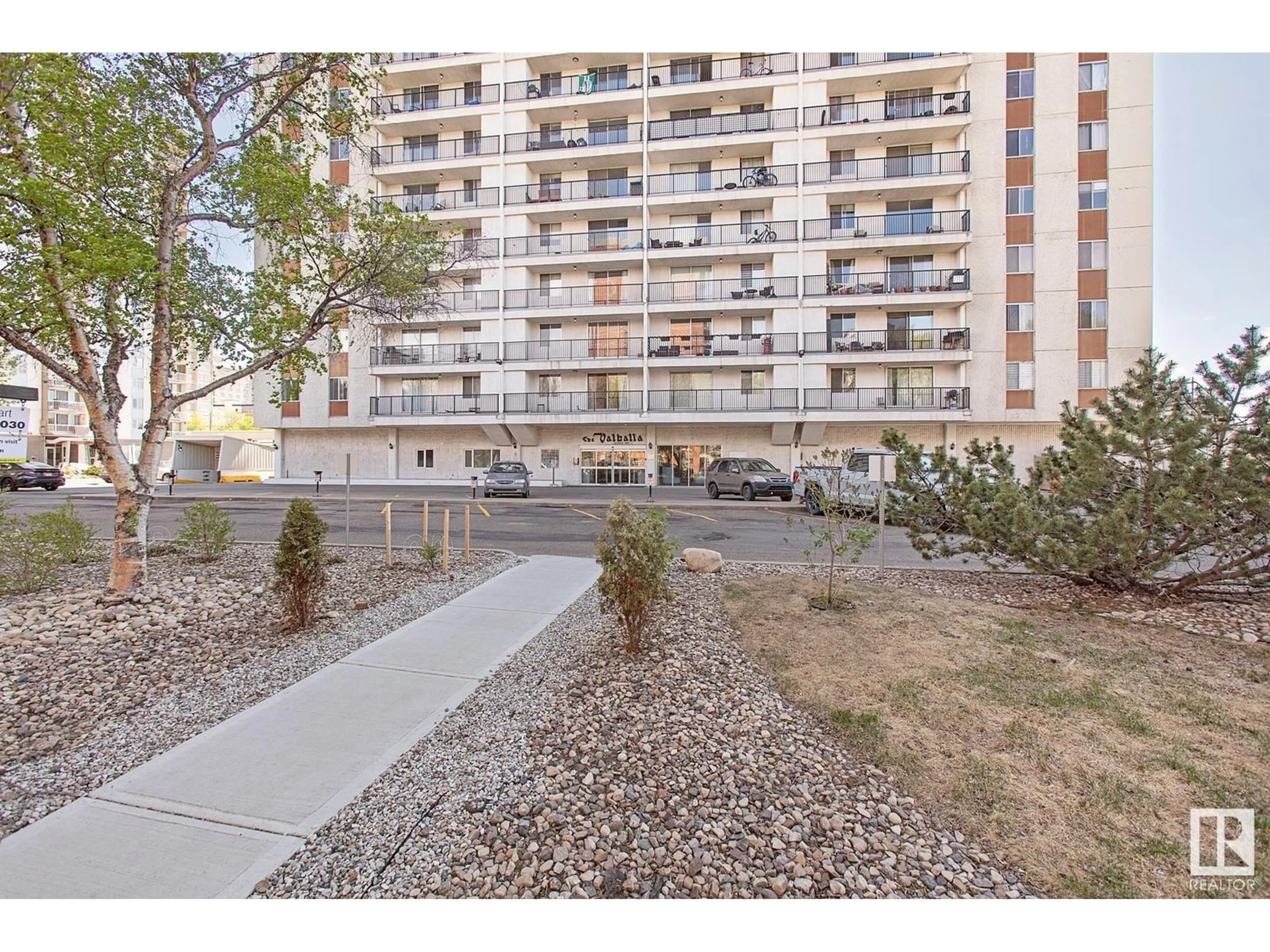 Patio, street for #503 - 11307 99 AV, Edmonton Alberta T5K0H2