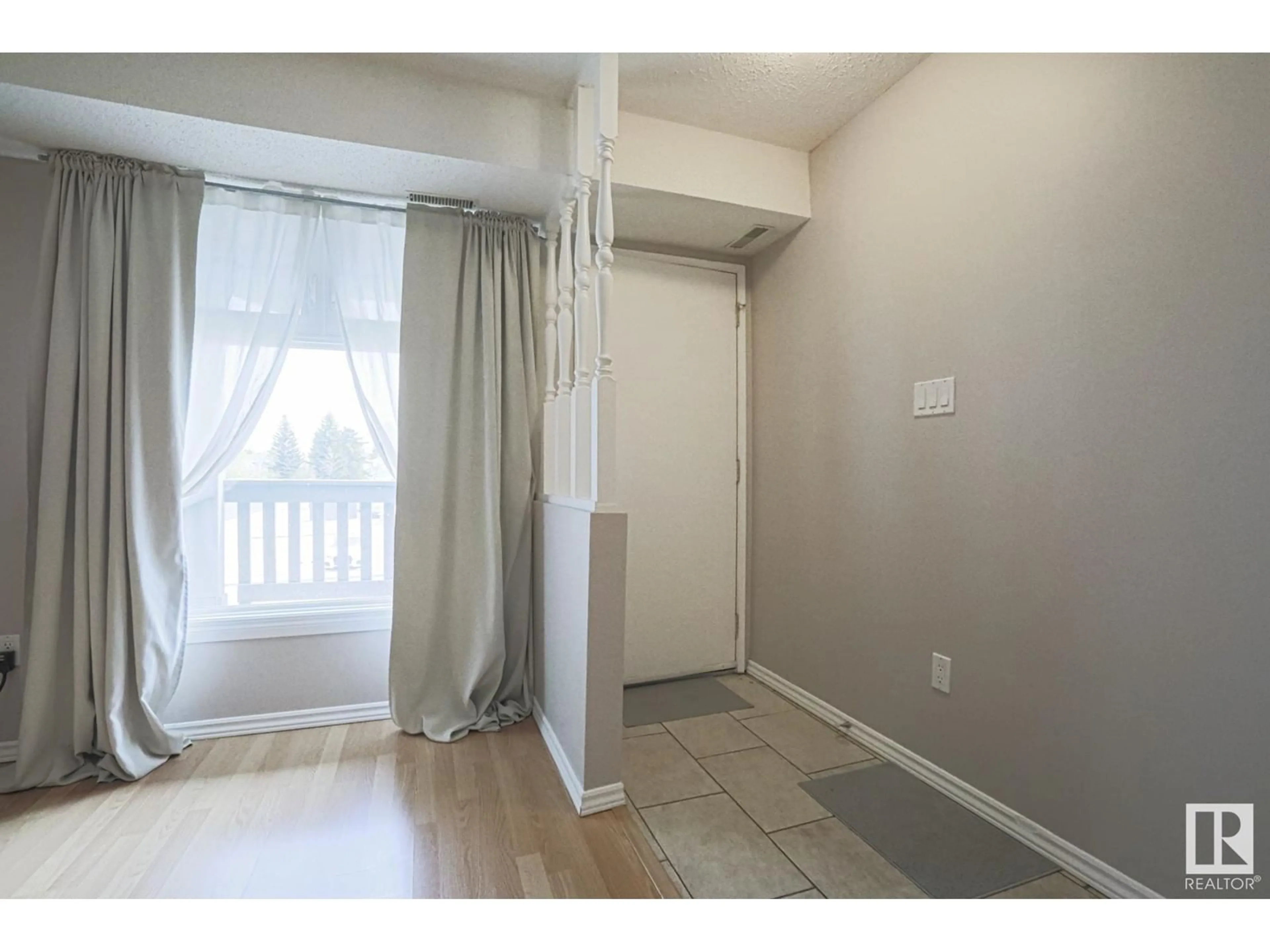 A pic of a room for NW - 5922 172 ST, Edmonton Alberta T6M1B4