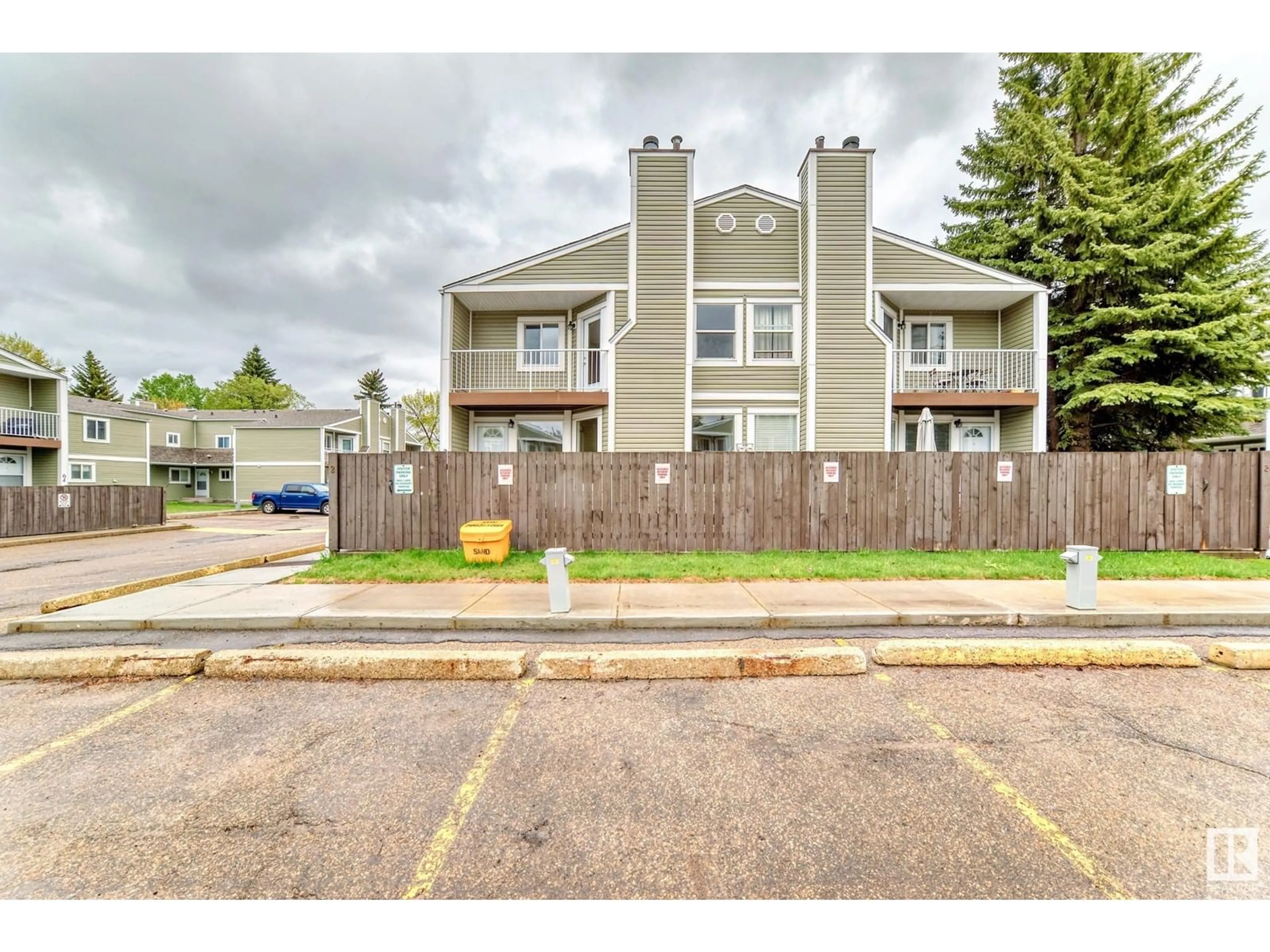 Unknown for #2 - 1820 56 ST, Edmonton Alberta T6L5L4