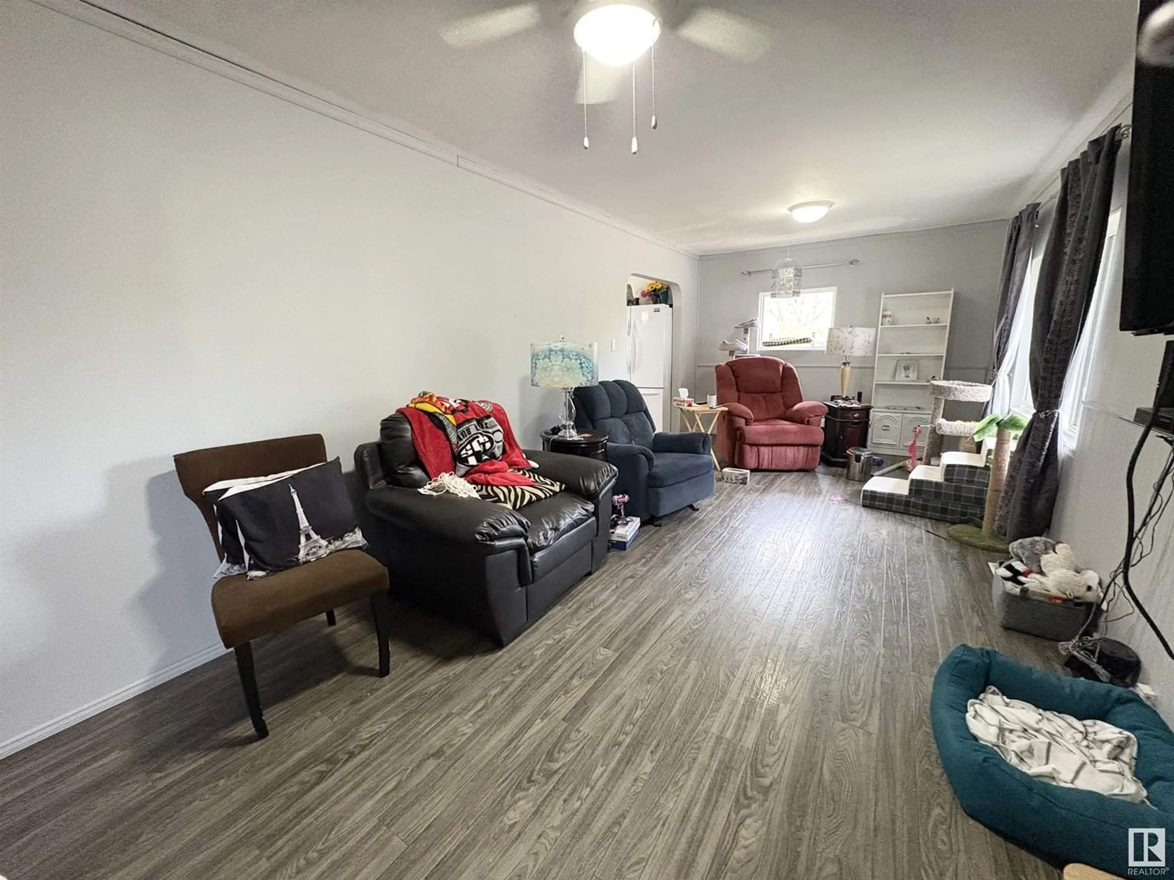 A pic of a room for 4806 52 ST, Glendon Alberta T0A1P0