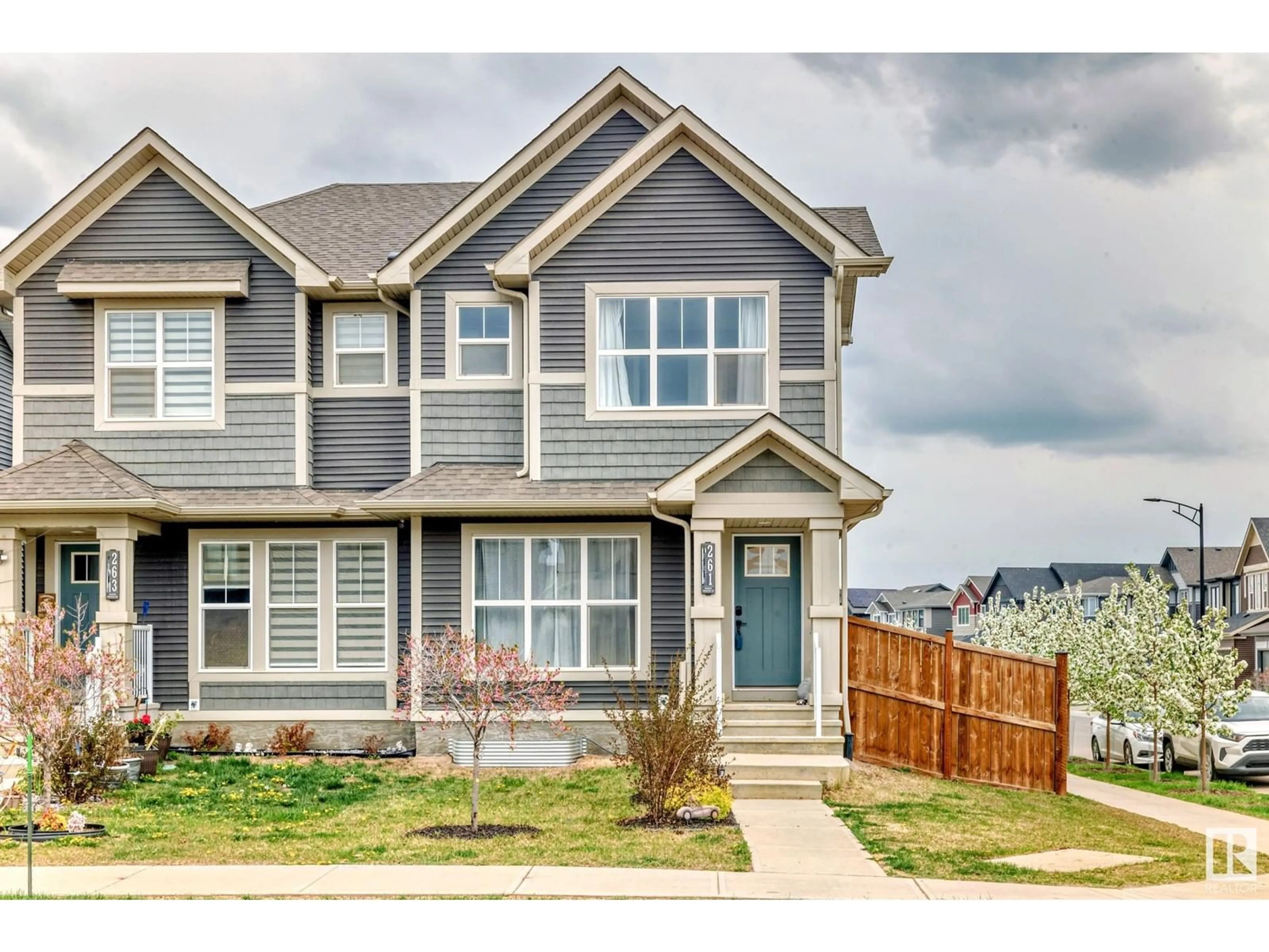 Home with vinyl exterior material, unknown for 261 ORCHARDS BV, Edmonton Alberta T6X2Y6