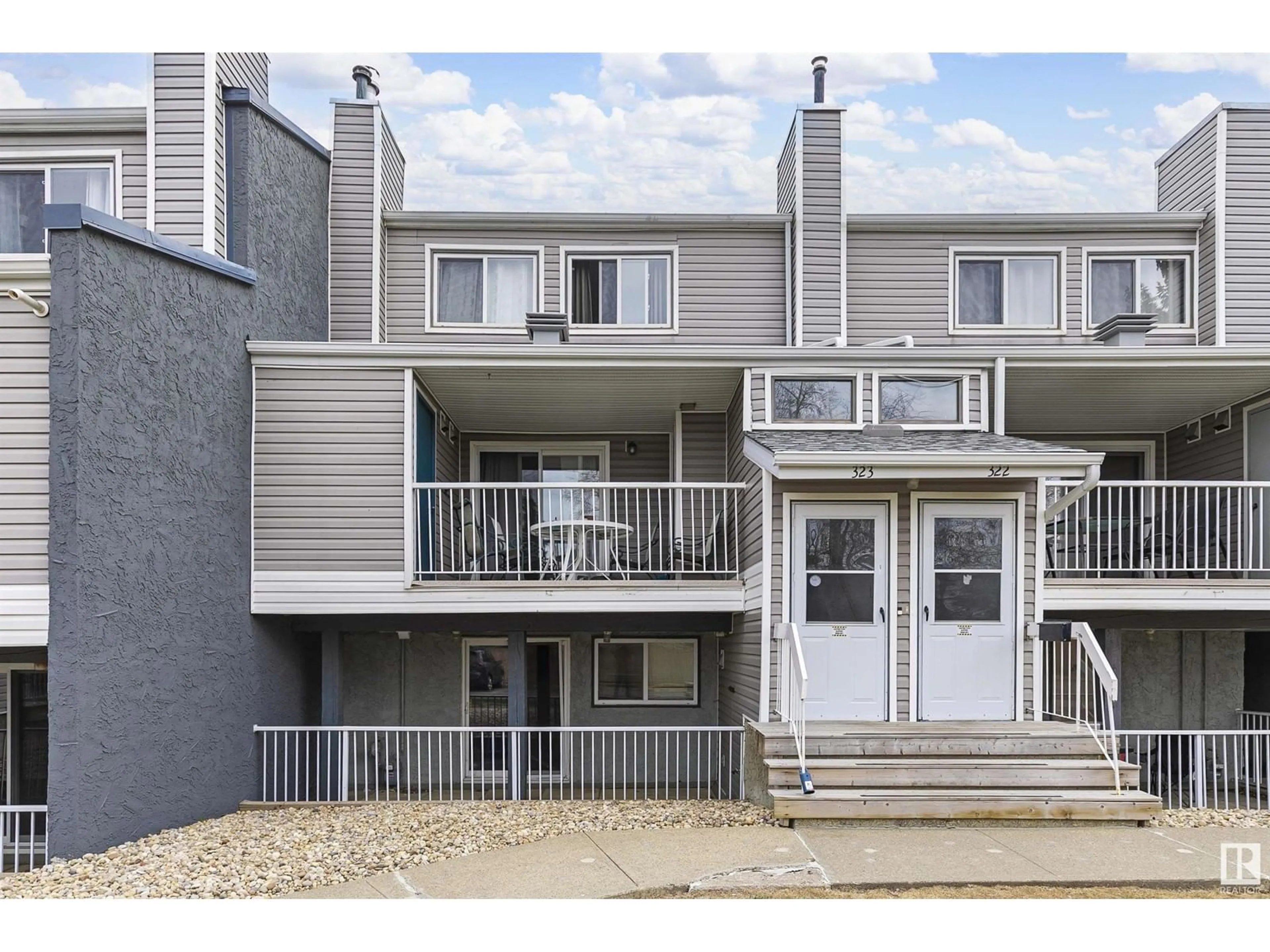 Unknown for 323 - 10404 24 AV, Edmonton Alberta T6J4J7