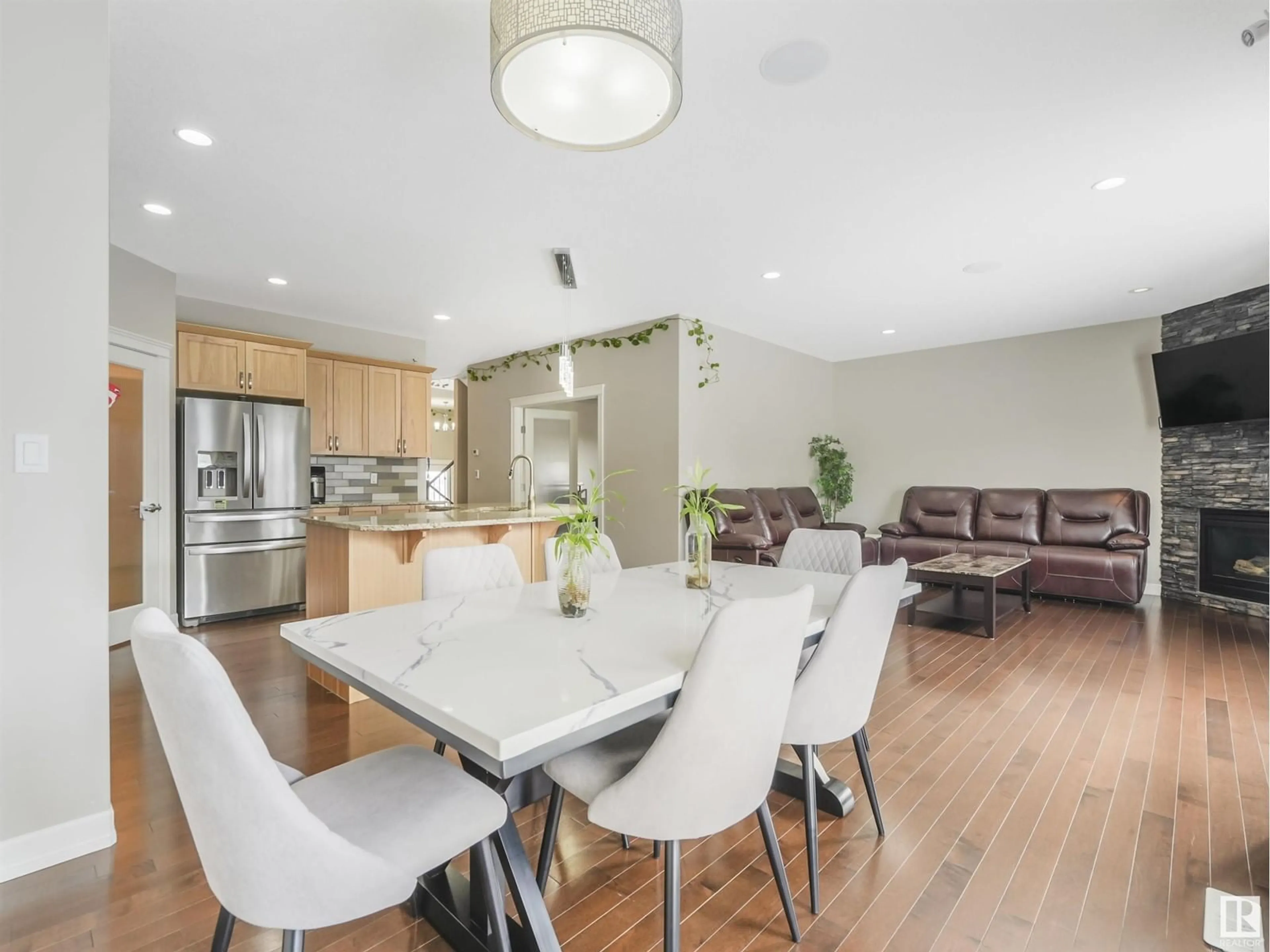 Open concept kitchen, unknown for 262 SHEPPARD CI, Leduc Alberta T9E0T5