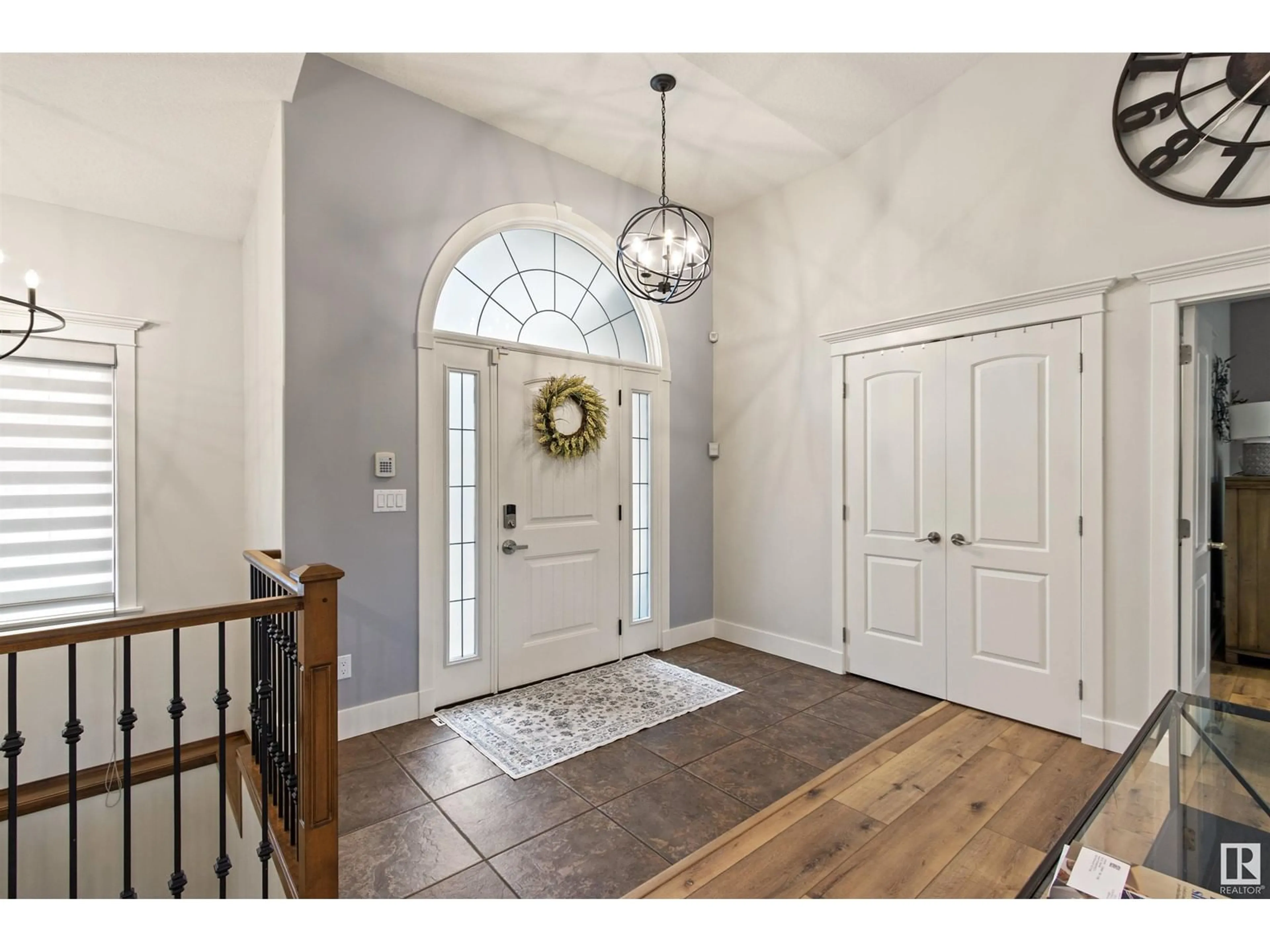 Indoor entryway for 73 - 404 49119 RR, Rural Brazeau County Alberta T7A0B9