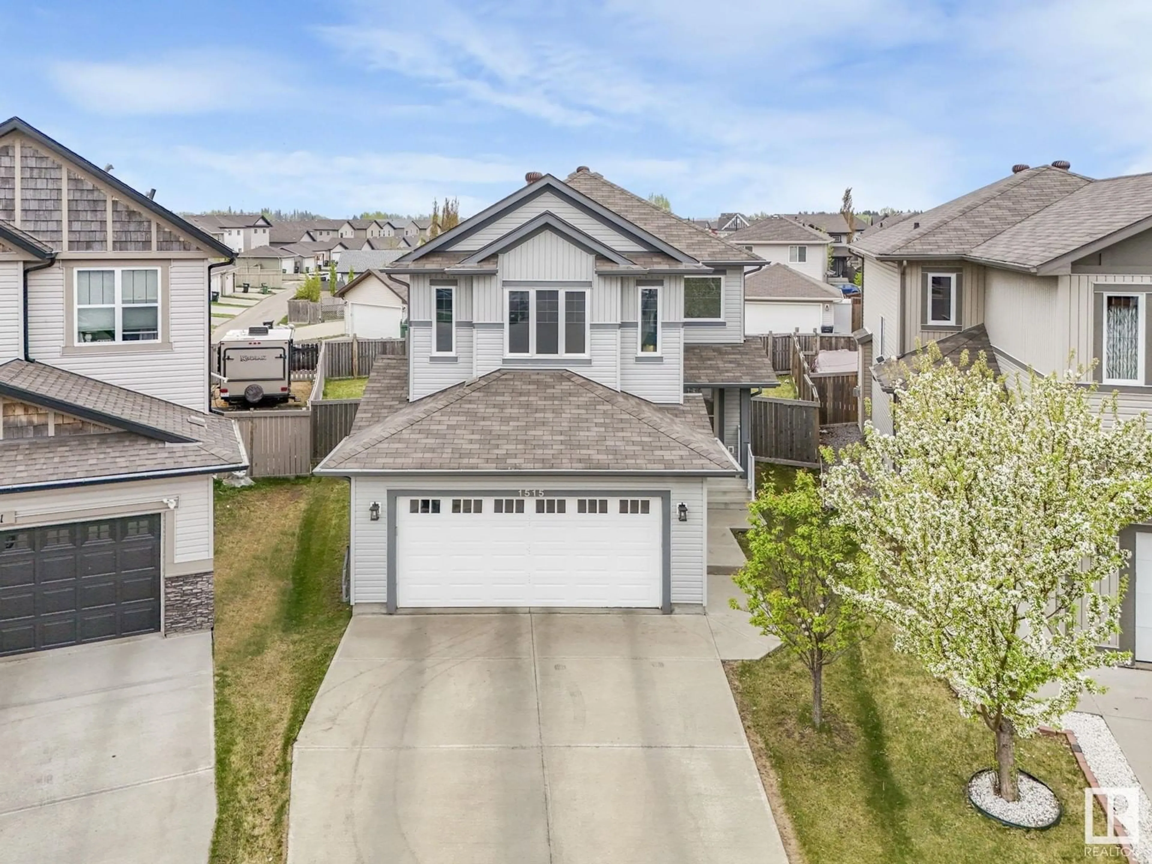 A pic from outside/outdoor area/front of a property/back of a property/a pic from drone, street for NW - 1515 36 AVENUE, Edmonton Alberta T6T0M4
