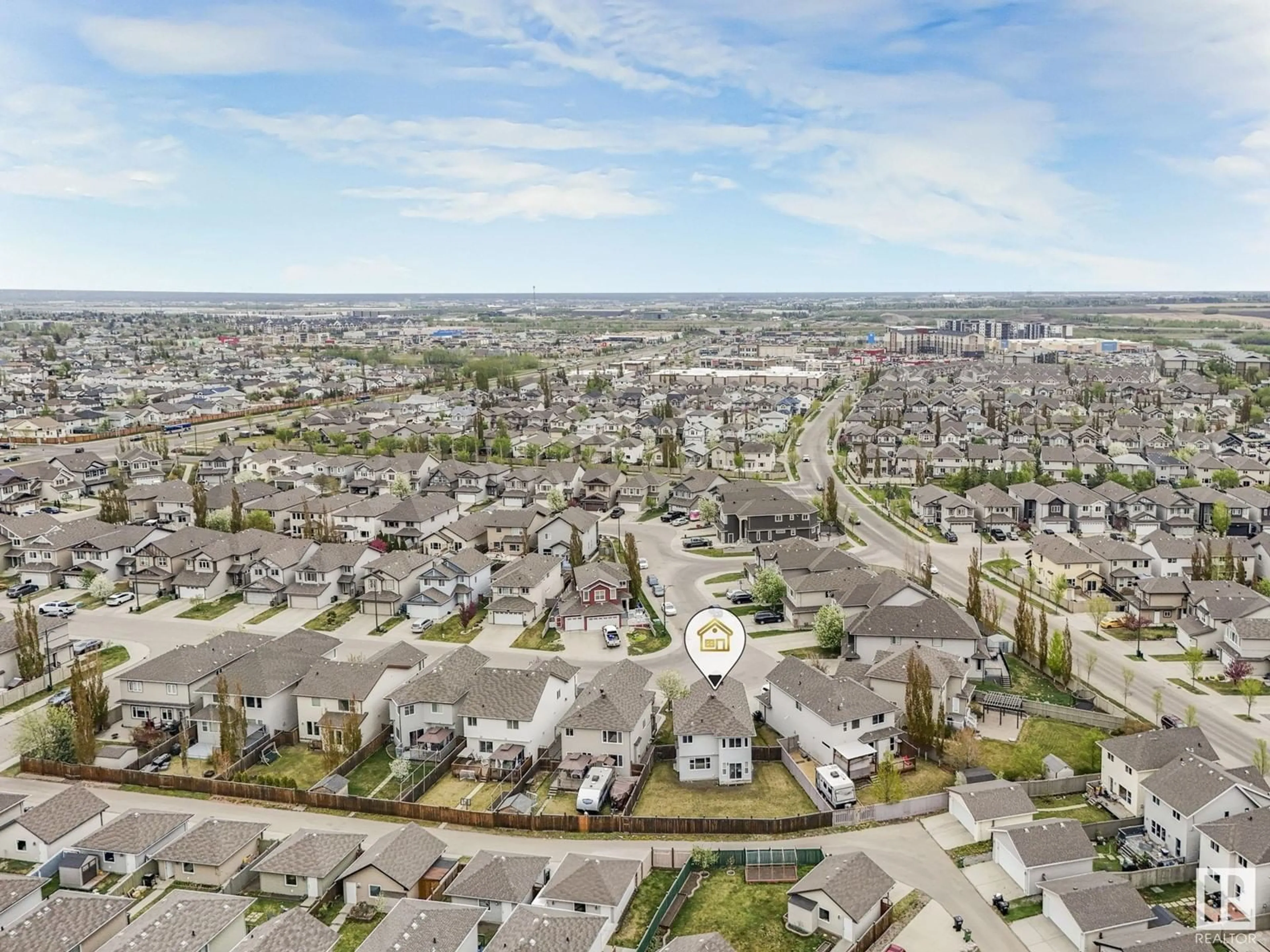 A pic from outside/outdoor area/front of a property/back of a property/a pic from drone, street for NW - 1515 36 AVENUE, Edmonton Alberta T6T0M4