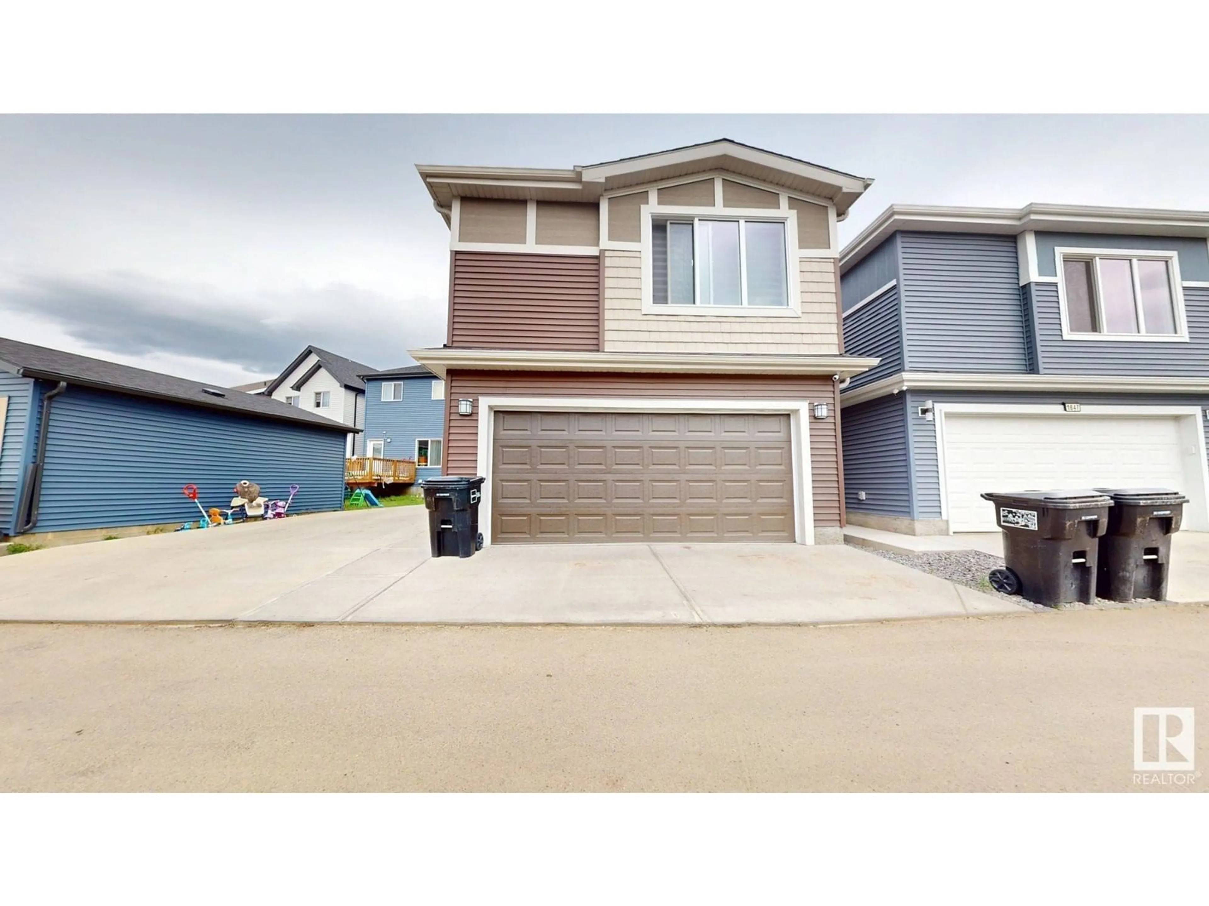 Home with vinyl exterior material, street for CI SW - 1645 PLUM CIRCLE, Edmonton Alberta T6X2Y5