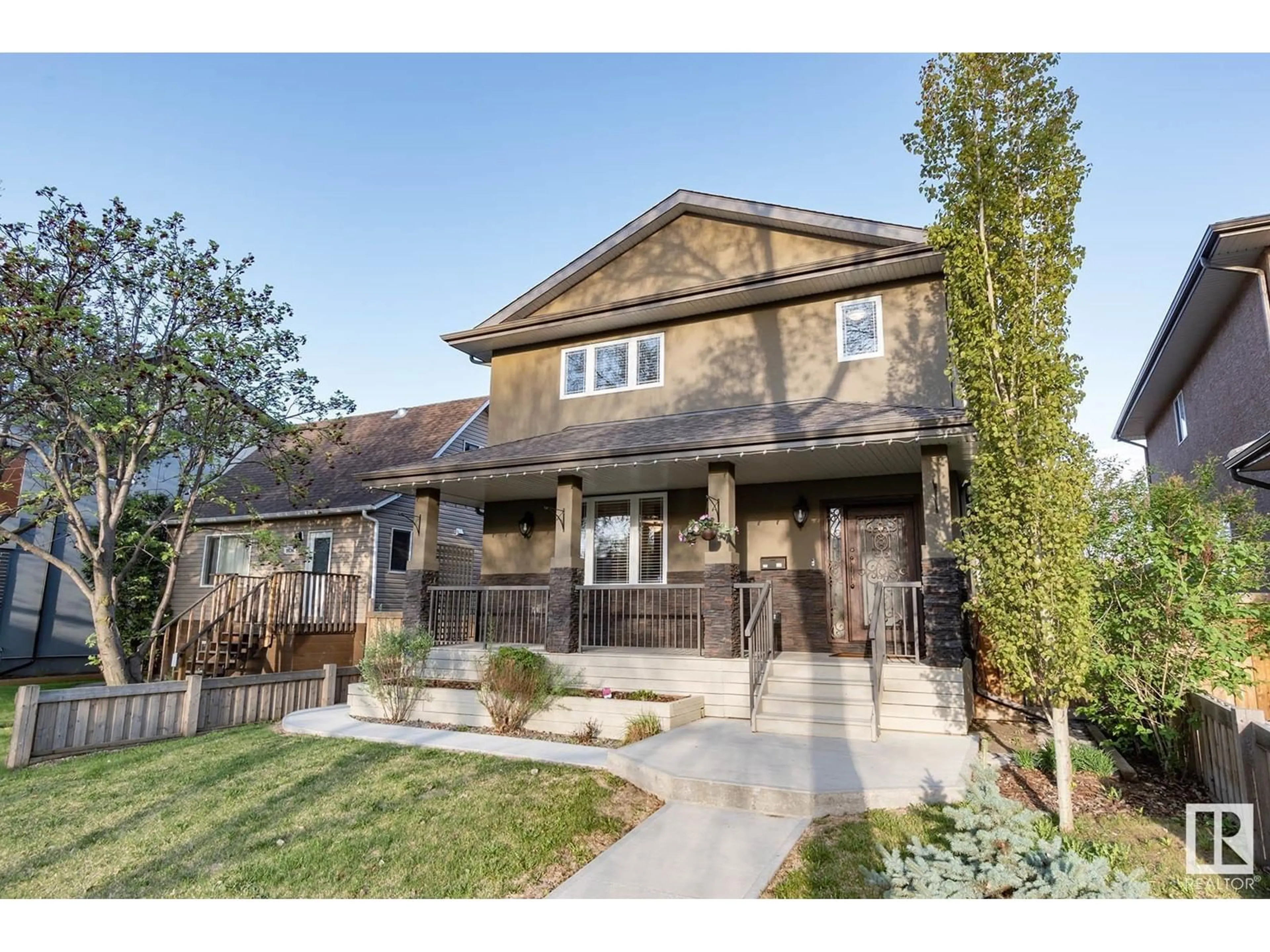 Home with brick exterior material, street for 9040 92 ST, Edmonton Alberta T6C3R2