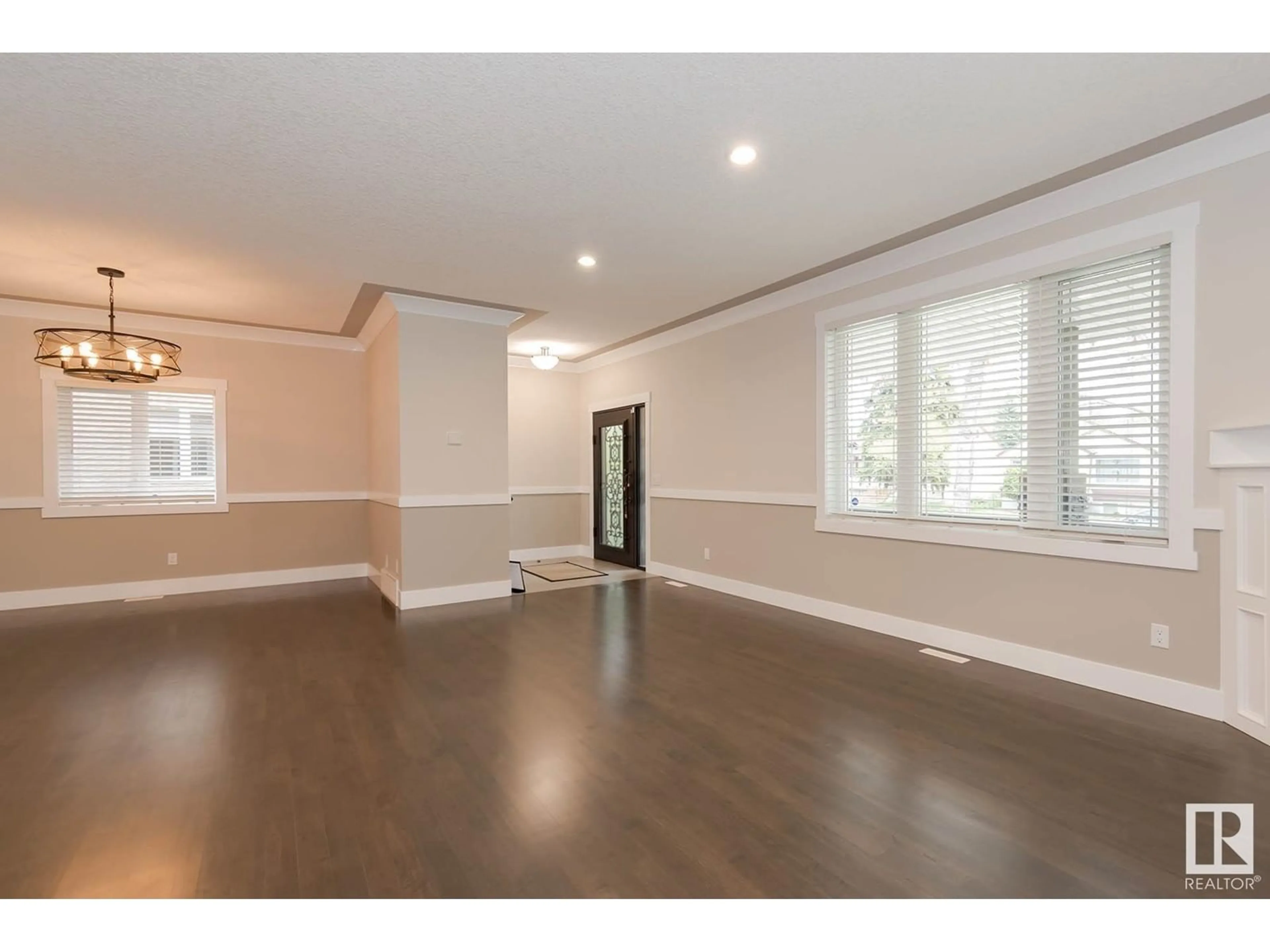 Unknown for 9040 92 ST, Edmonton Alberta T6C3R2