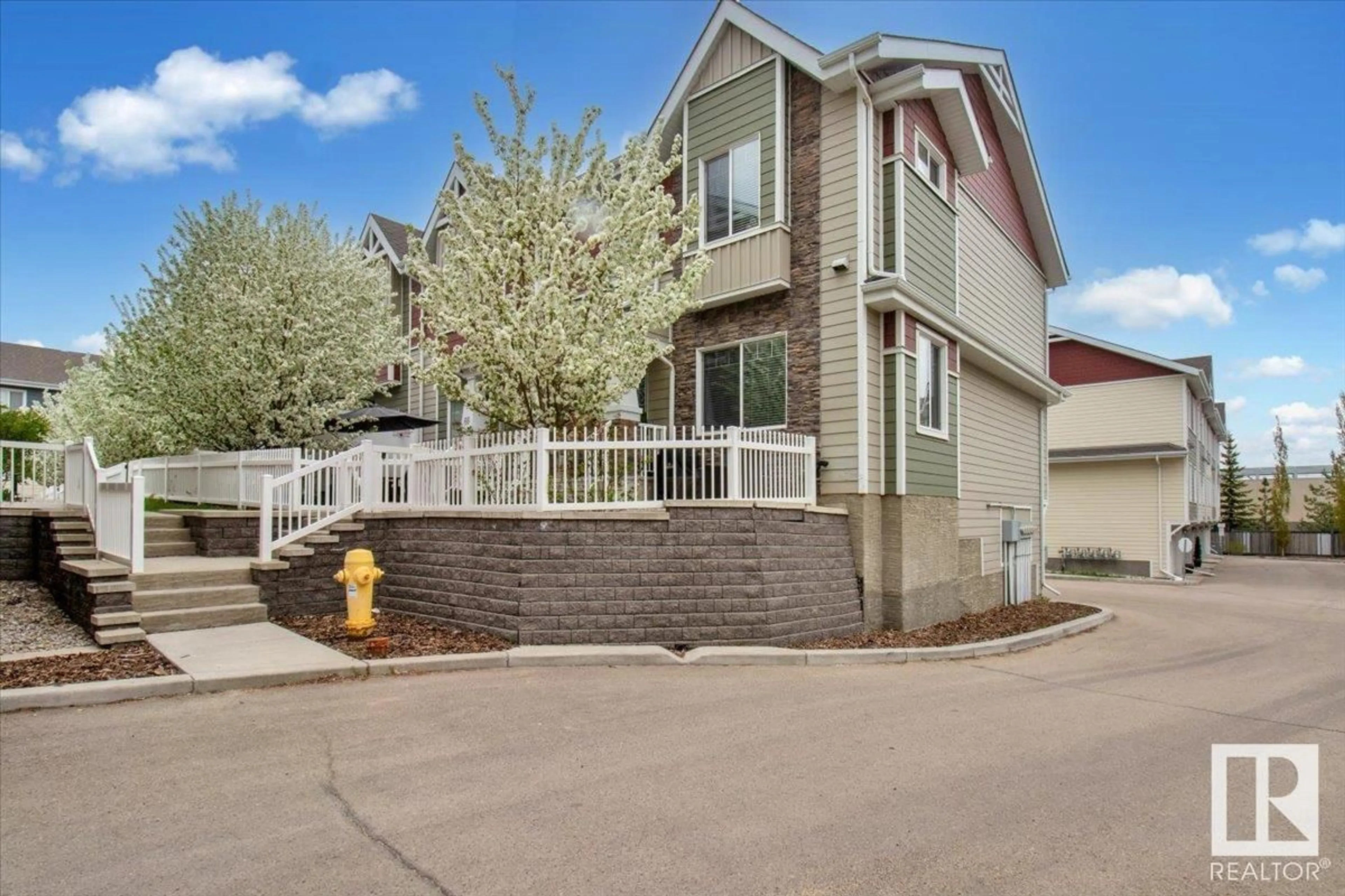Home with vinyl exterior material, street for 67 2003 RABBIT HILL RD, Edmonton Alberta T6R0R7