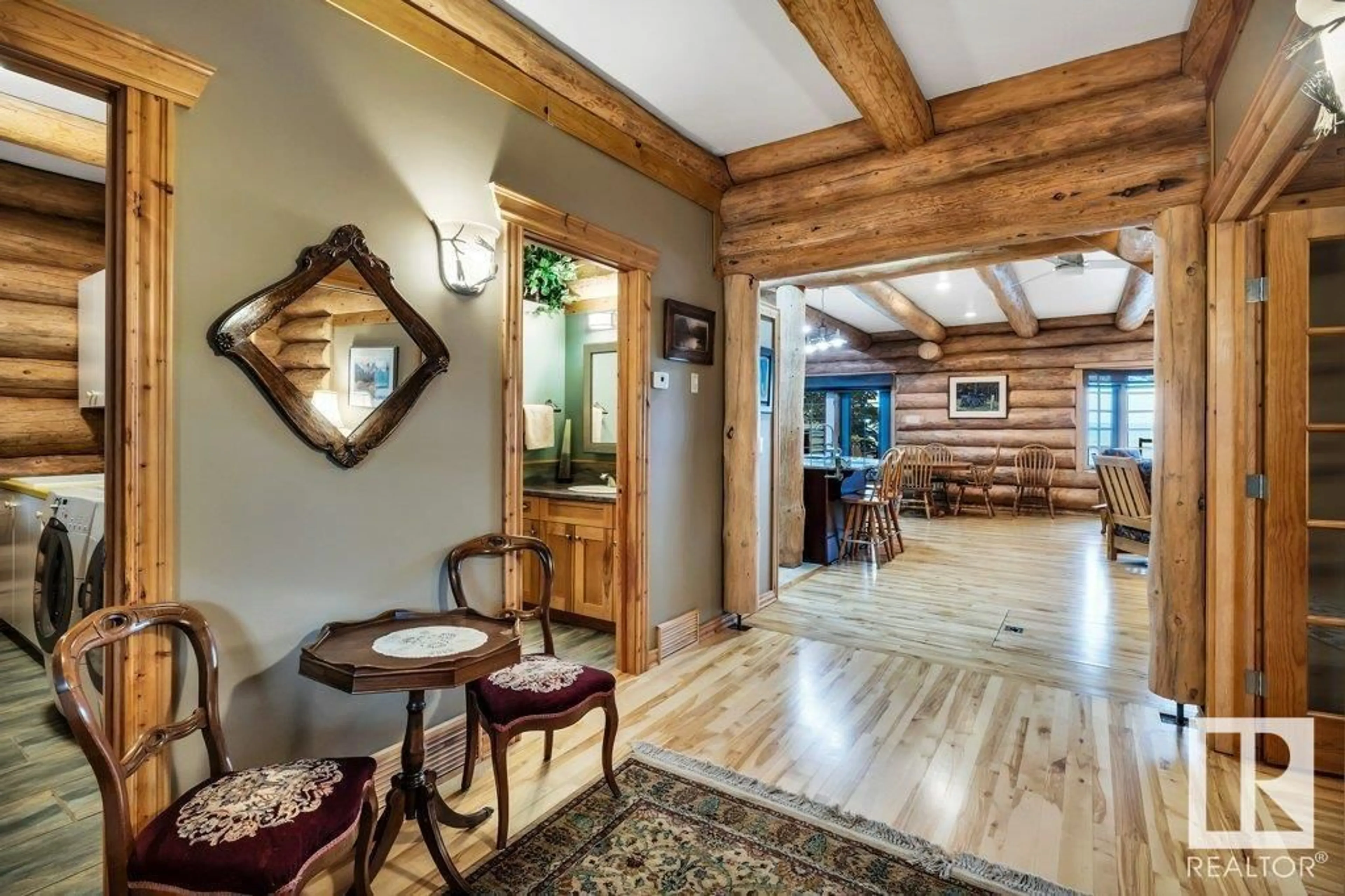 Indoor foyer for S.V. Grandview - 59 LAKESHORE DRIVE, Rural Wetaskiwin County Alberta T0C2V0